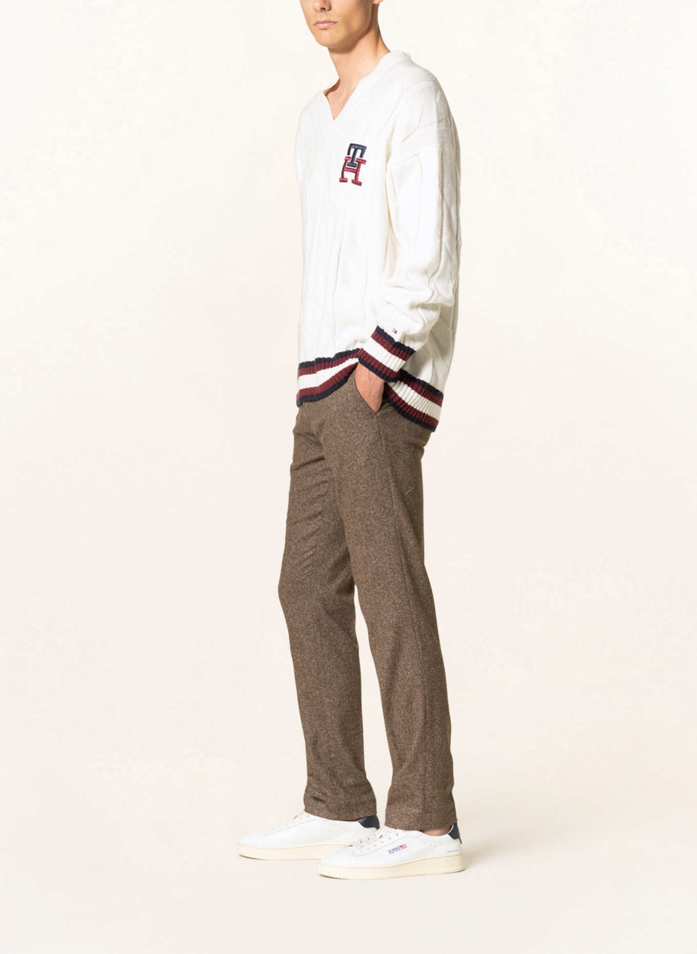TOMMY HILFIGER Trousers DENTON straight fit , Color: BROWN (Image 4)