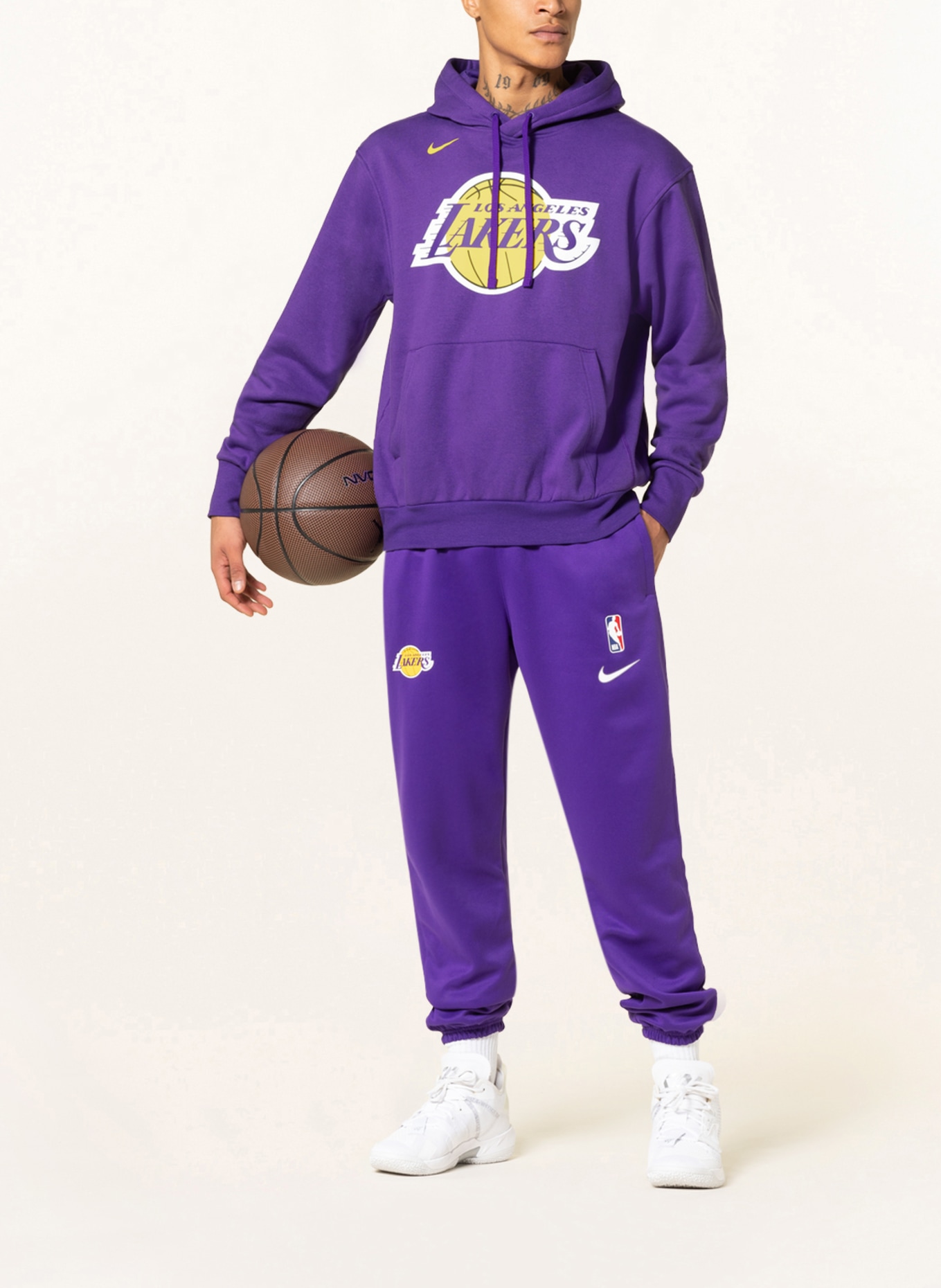 Los Angeles Lakers Club Men's Nike NBA Pullover Hoodie. Nike LU
