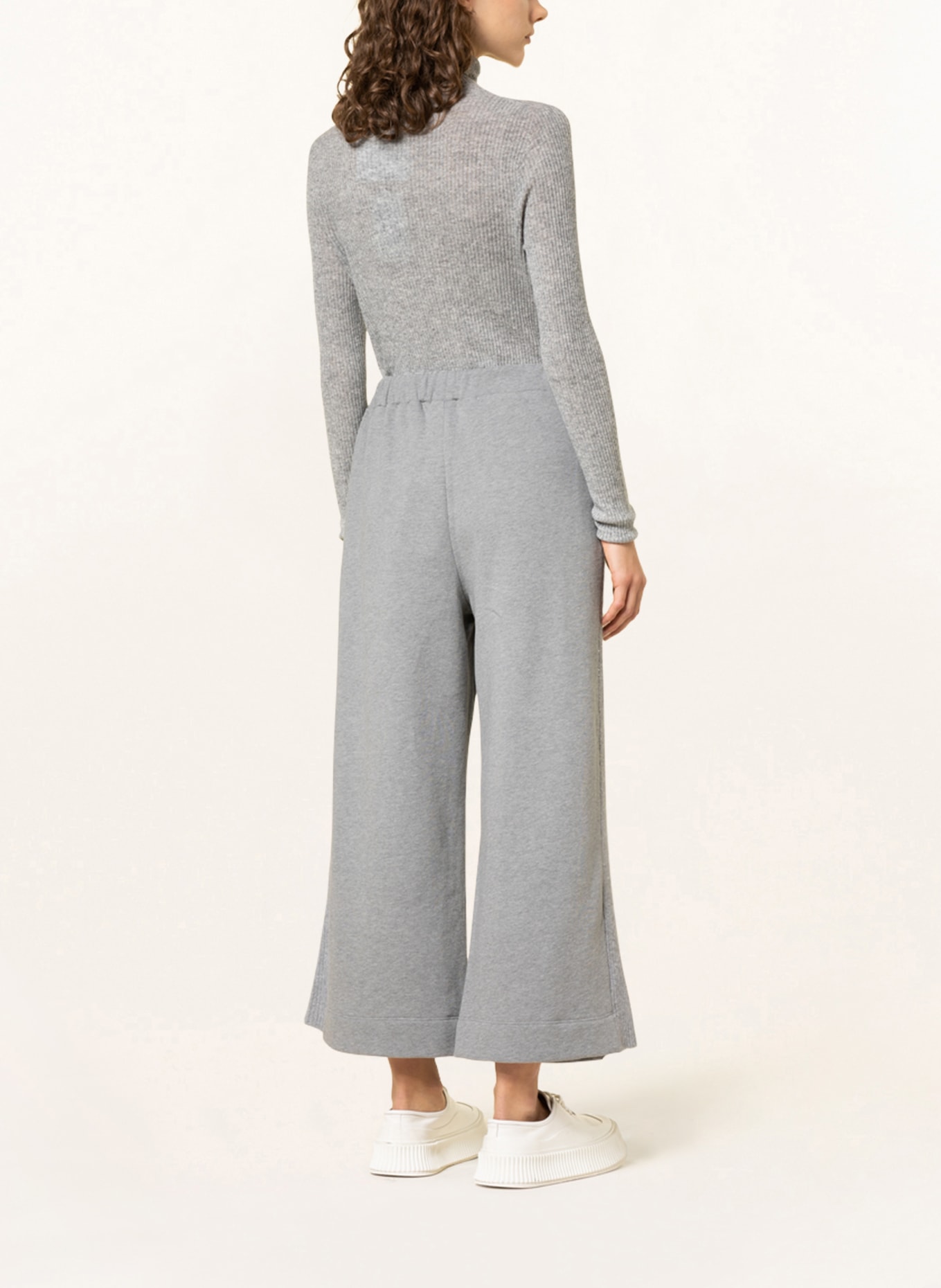 FABIANA FILIPPI Teplákové kalhoty culotte s galonovými pruhy, Barva: ŠEDÁ (Obrázek 3)