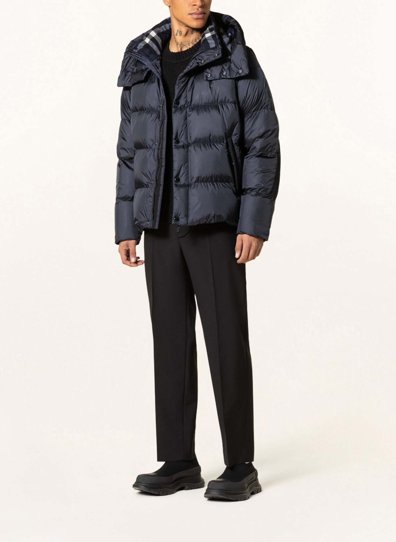 BURBERRY Down jacket with detachable hood and sleeves, Color: DARK BLUE/ BLACK (Image 5)