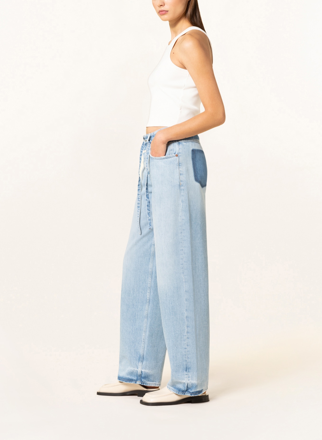 CLOSED Flared Jeans NIKKA, Farbe: LBL Light Blue (Bild 4)