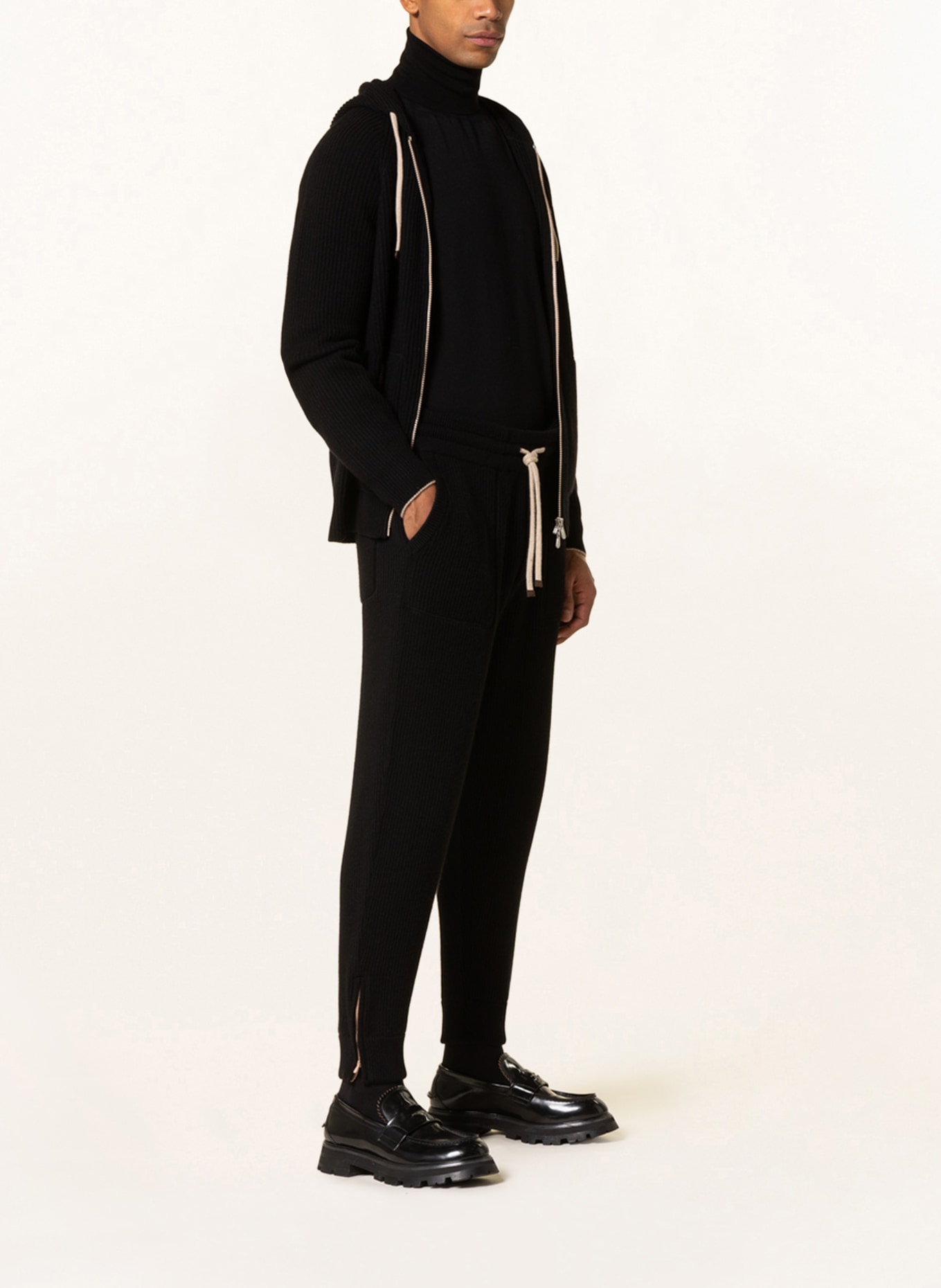 BRUNELLO CUCINELLI Knit trousers in cashmere , Color: BLACK (Image 4)