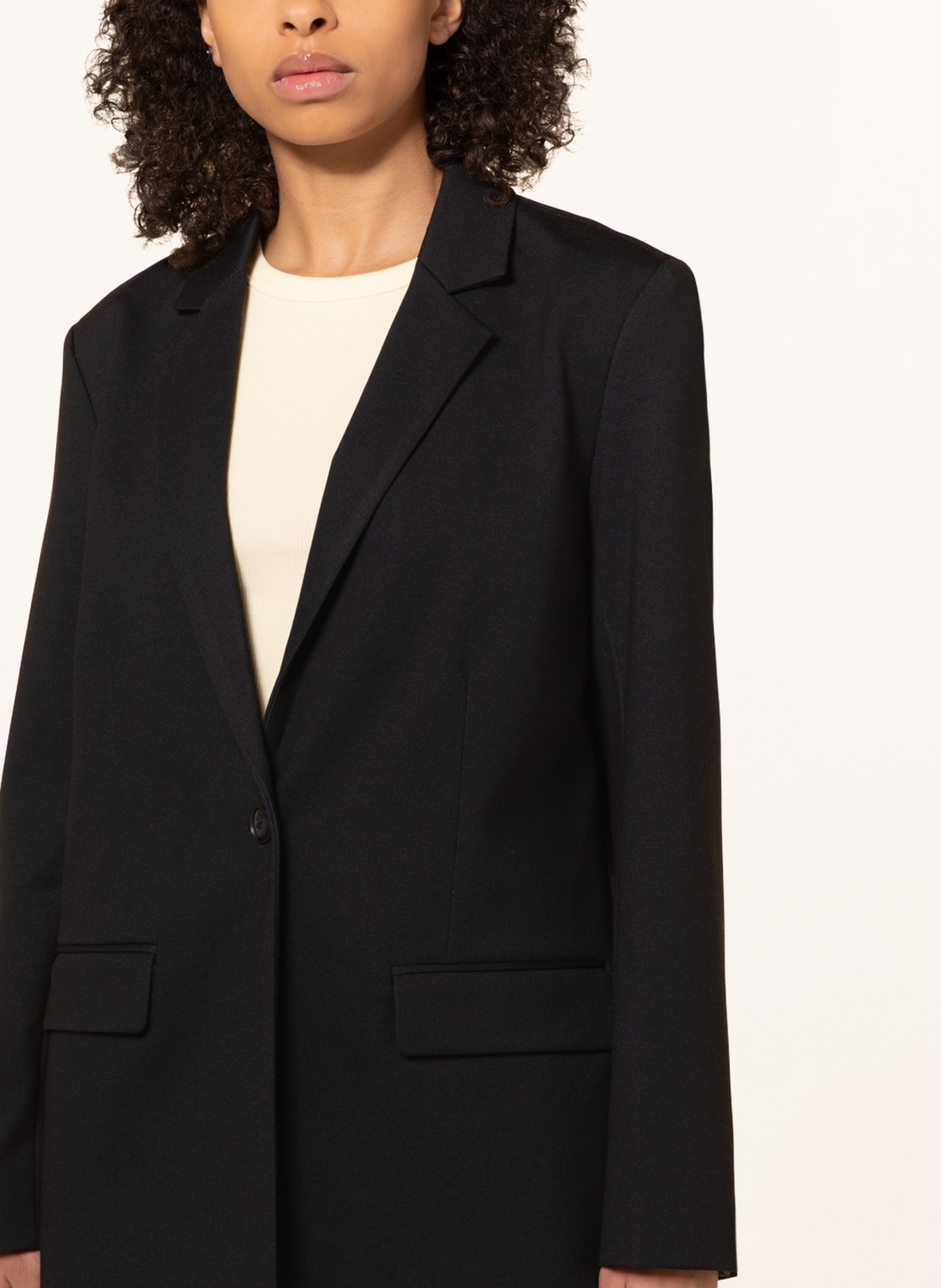 Black structured blazer