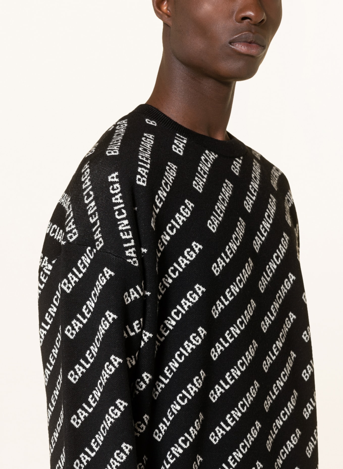 BALENCIAGA Oversized-Pullover, Farbe: SCHWARZ/ WEISS (Bild 4)