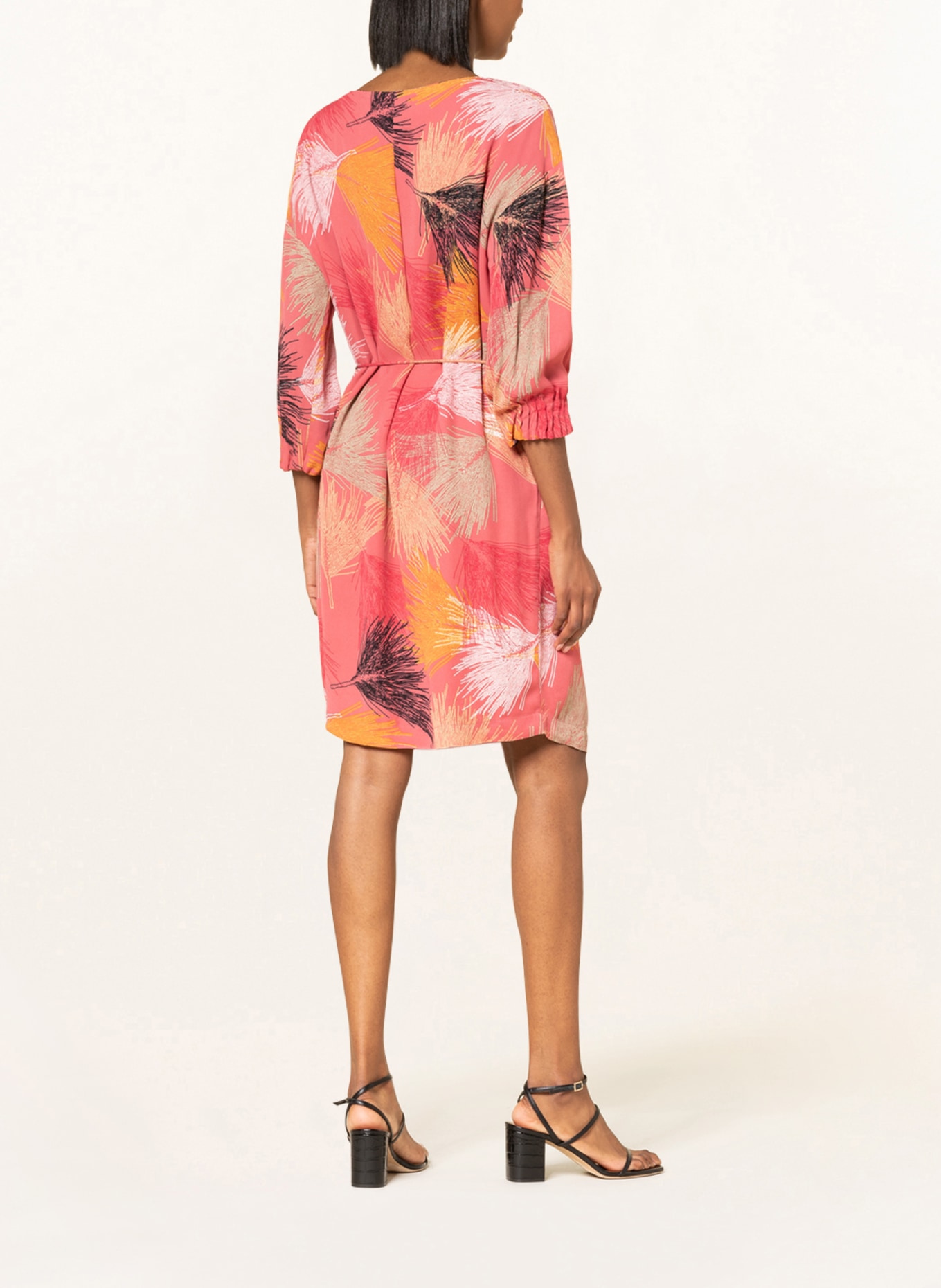 s.Oliver BLACK LABEL Kleid mit 3/4-Arm, Farbe: HELLROT/ SCHWARZ/ WEISS (Bild 3)