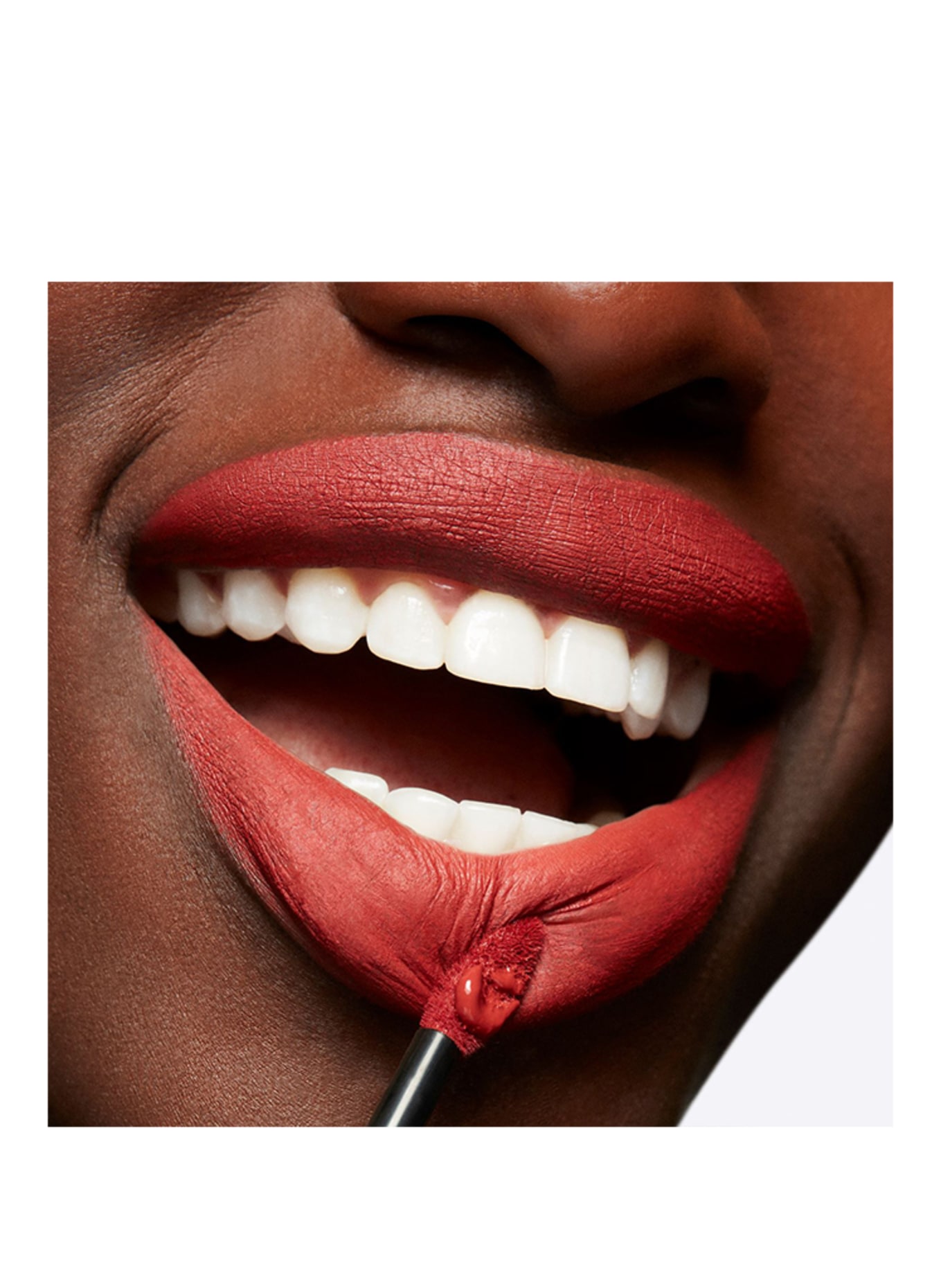 M.A.C RETRO MATTE LIQUID LIPCOLOUR: CHILI ADDICT