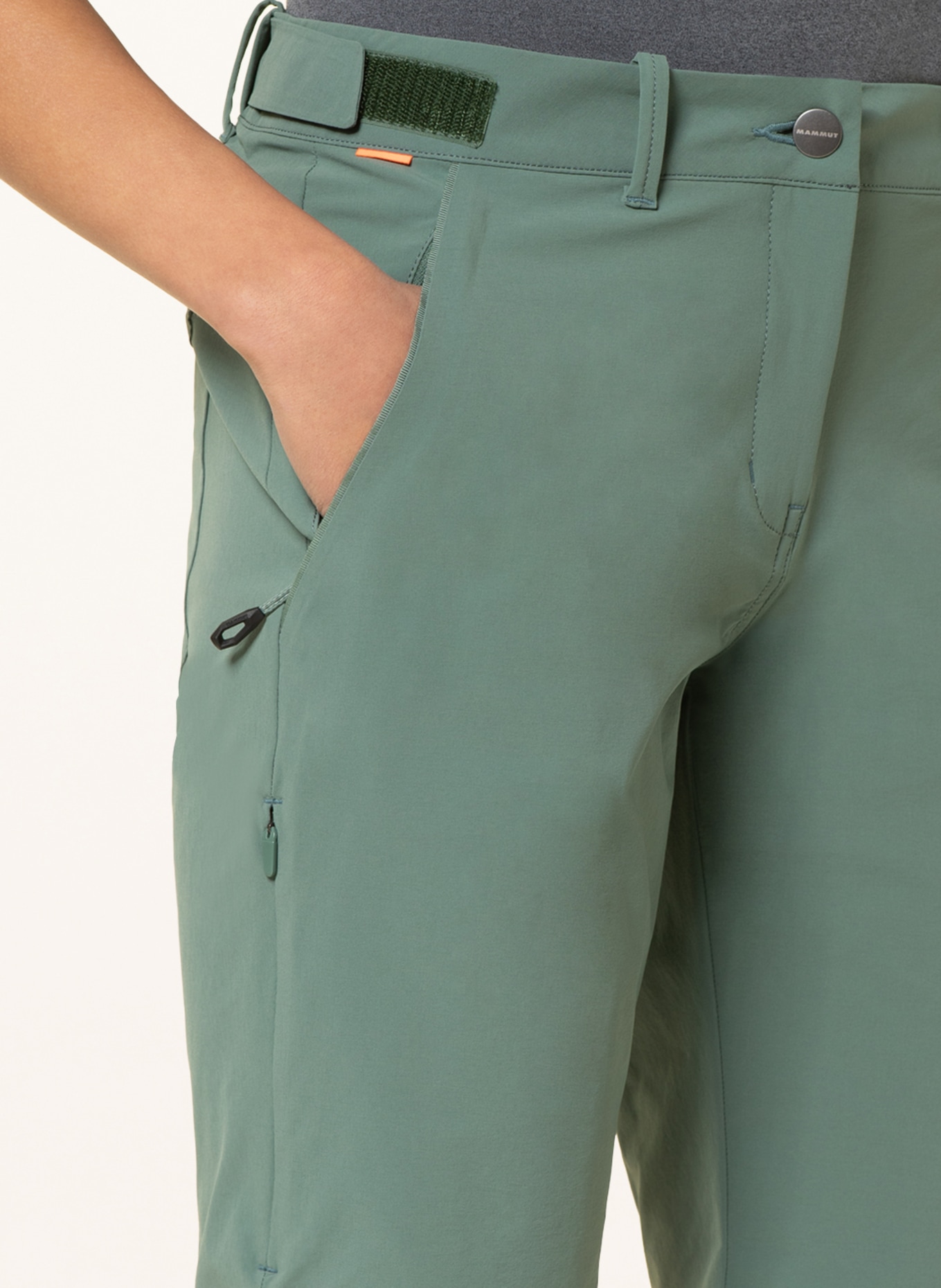 MAMMUT Outdoor shorts RUNBOLD with UV protection 50+, Color: GREEN (Image 5)
