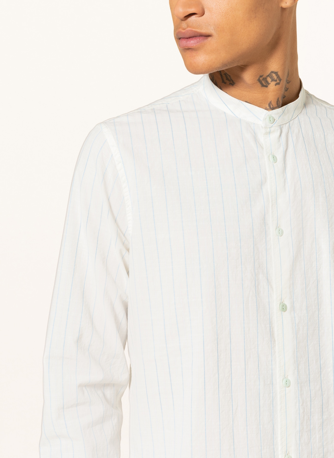 ARMEDANGELS Shirt JAACKO regular fit with stand-up collar, Color: ECRU/ LIGHT BLUE (Image 4)