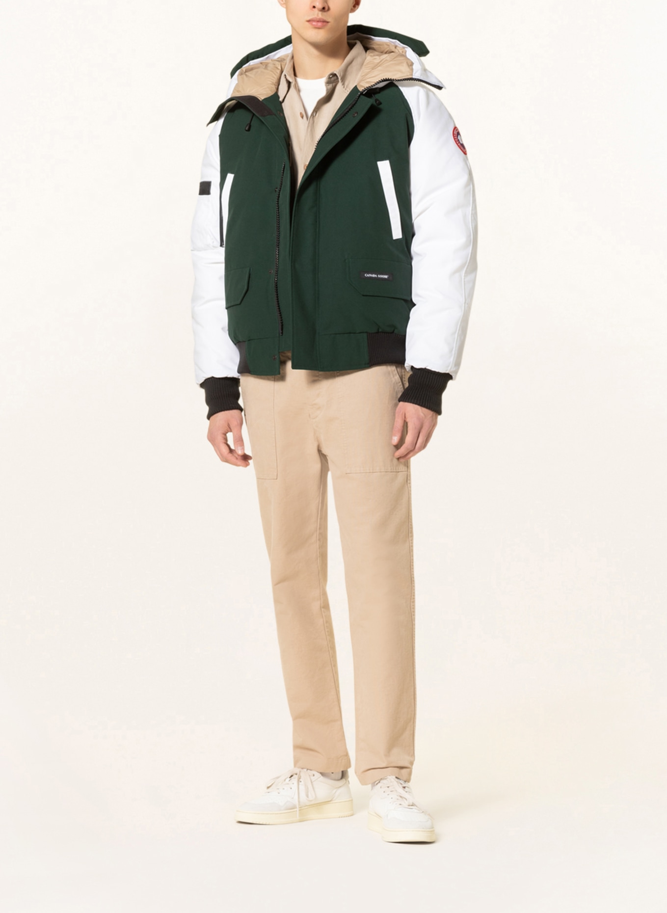 CANADA GOOSE Down jacket CHILLIWACK , Color: DARK GREEN/ WHITE (Image 2)