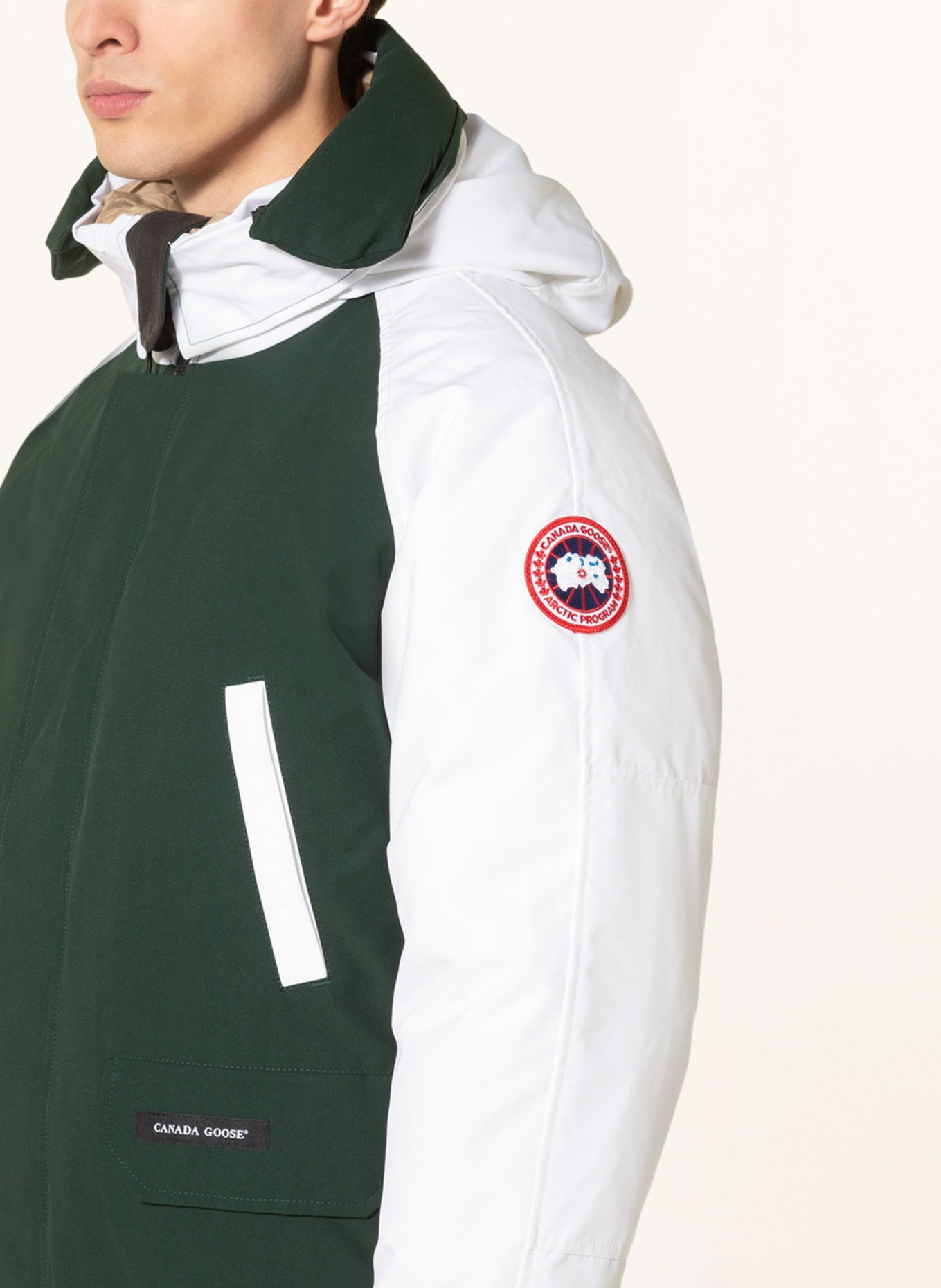 CANADA GOOSE Down jacket CHILLIWACK , Color: DARK GREEN/ WHITE (Image 6)