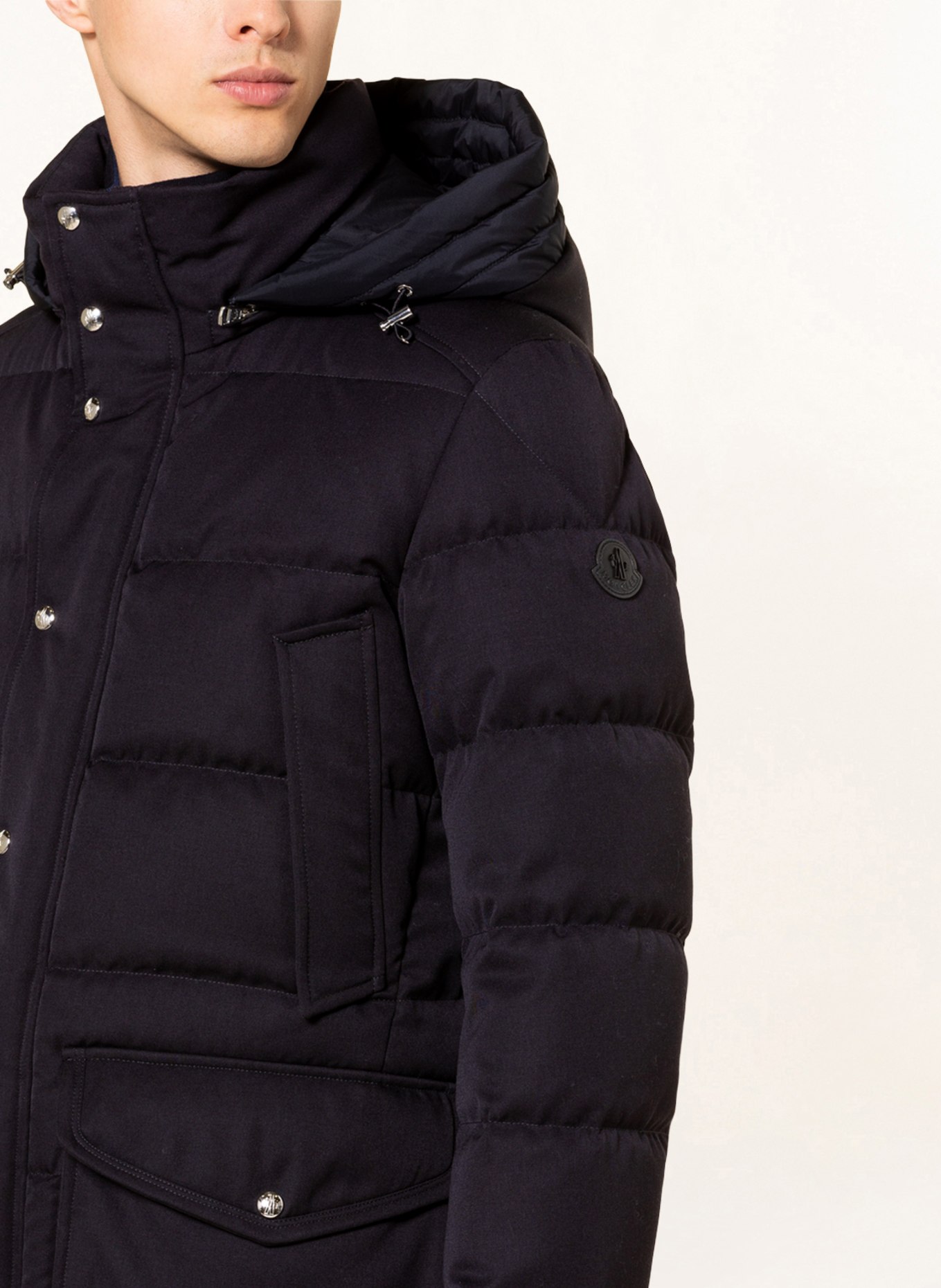MONCLER Péřová bunda SOLIDAGE s odnímatelnou kapucí , Barva: TMAVĚ MODRÁ (Obrázek 5)