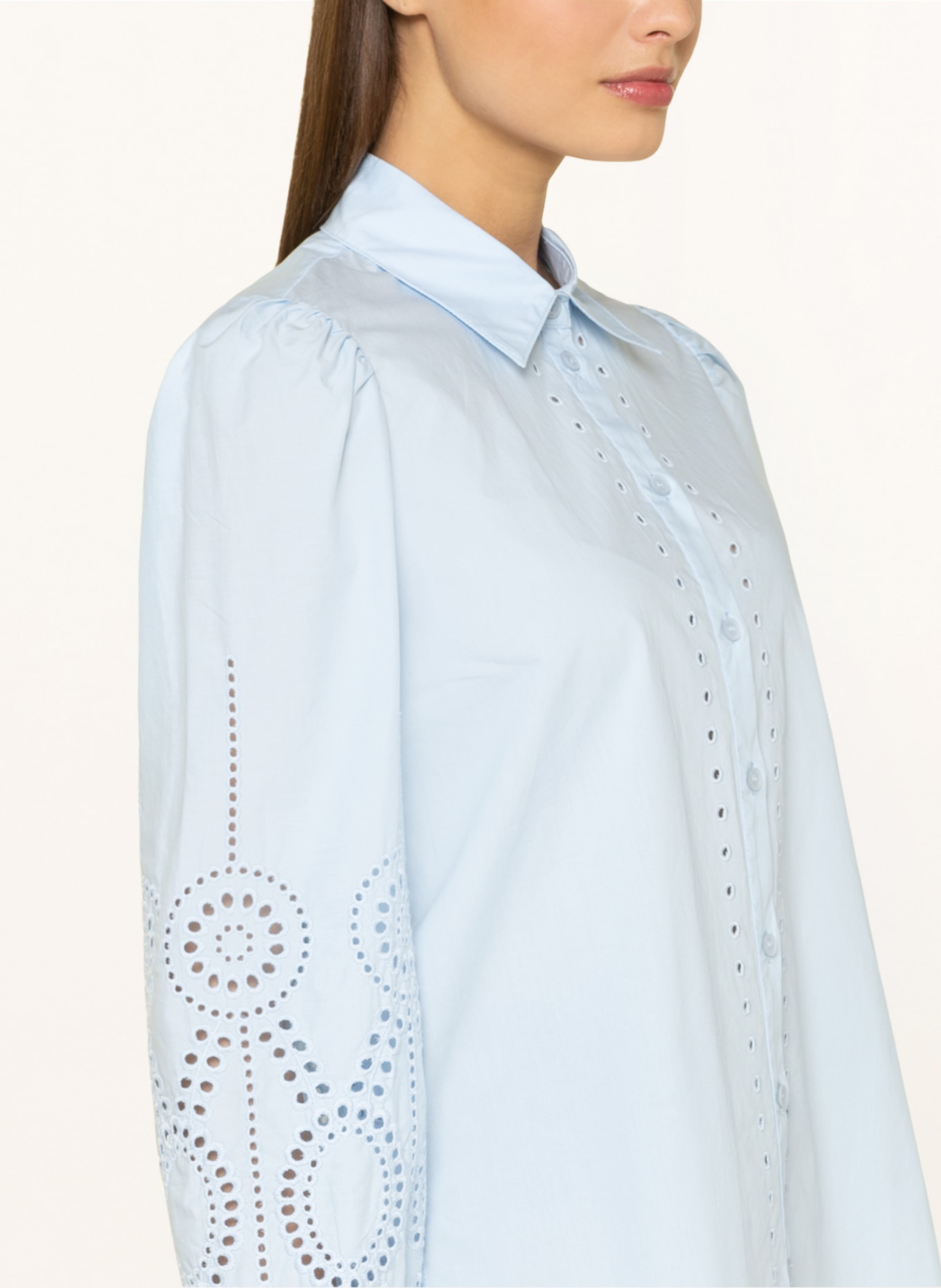 RIANI Shirt blouse with broderie anglaise, Color: LIGHT BLUE (Image 4)
