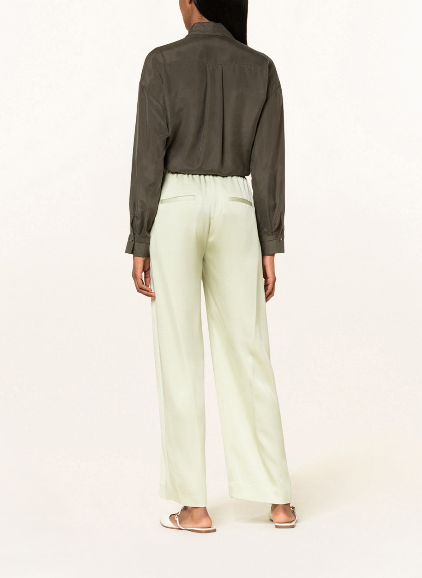 VINCE Wide leg trousers in satin, Color: LIGHT GREEN (Image 3)