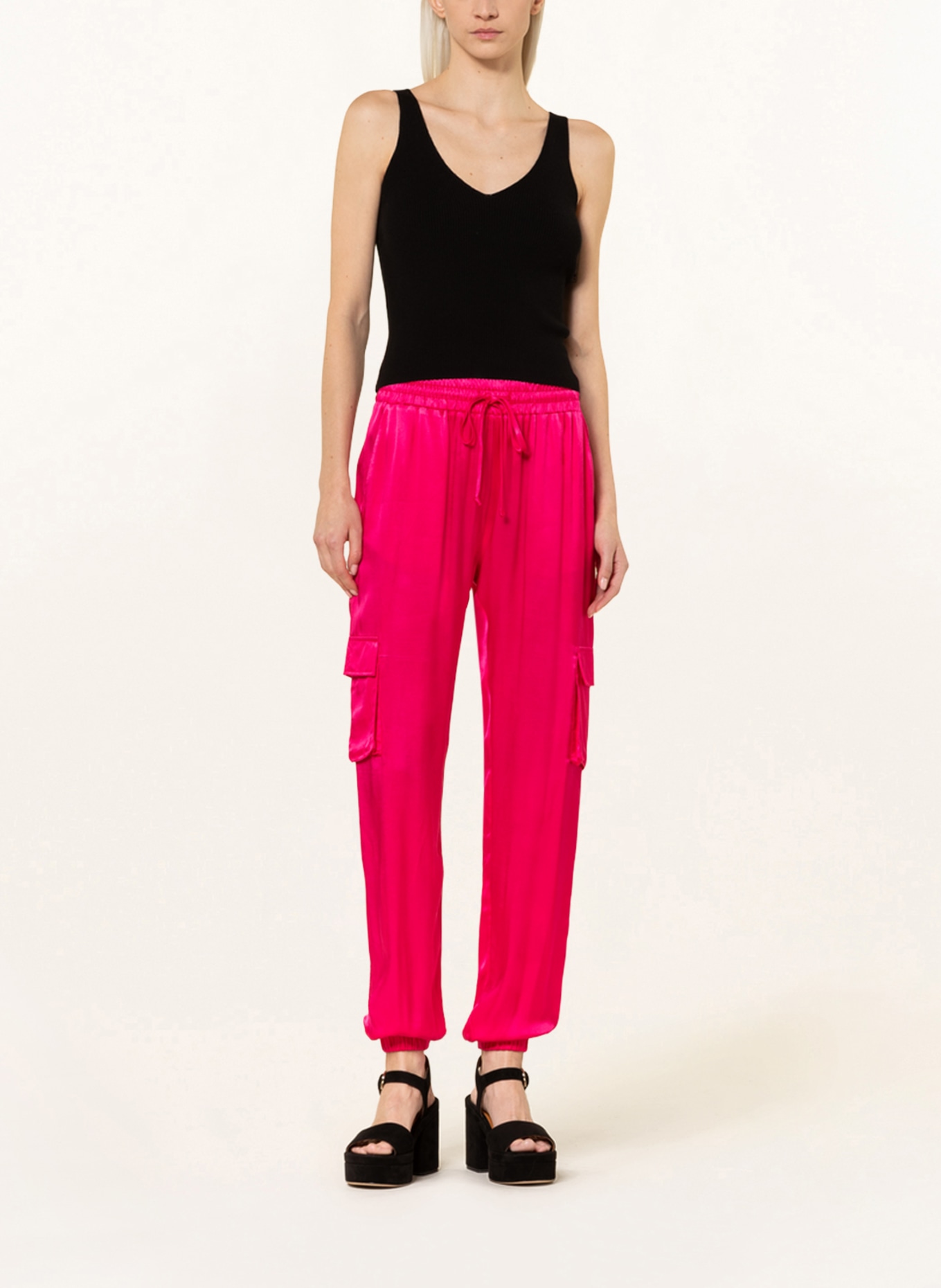 MRS & HUGS Cargohose aus Satin: PINK