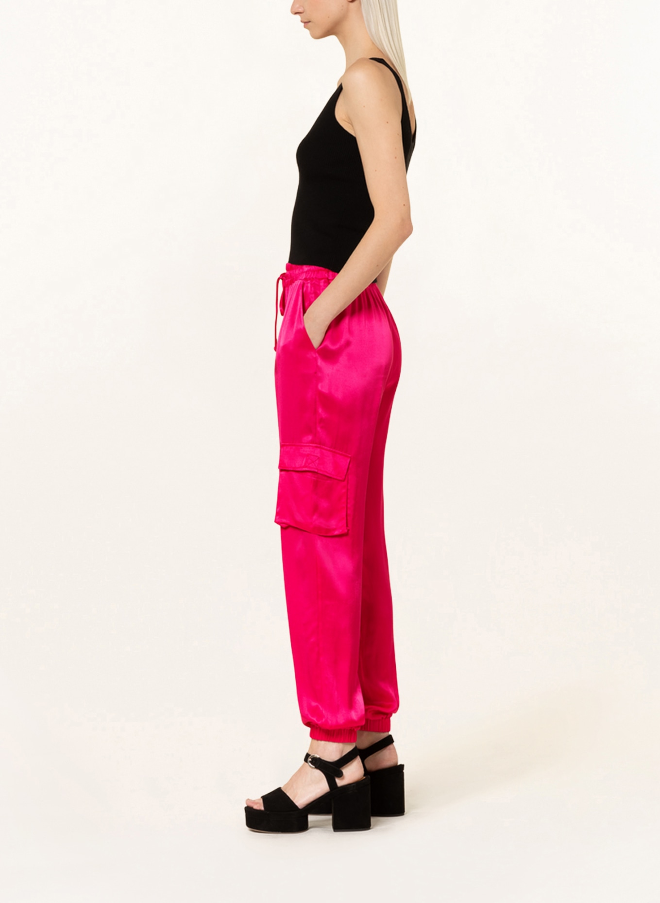 MRS & HUGS Cargohose aus Satin: PINK