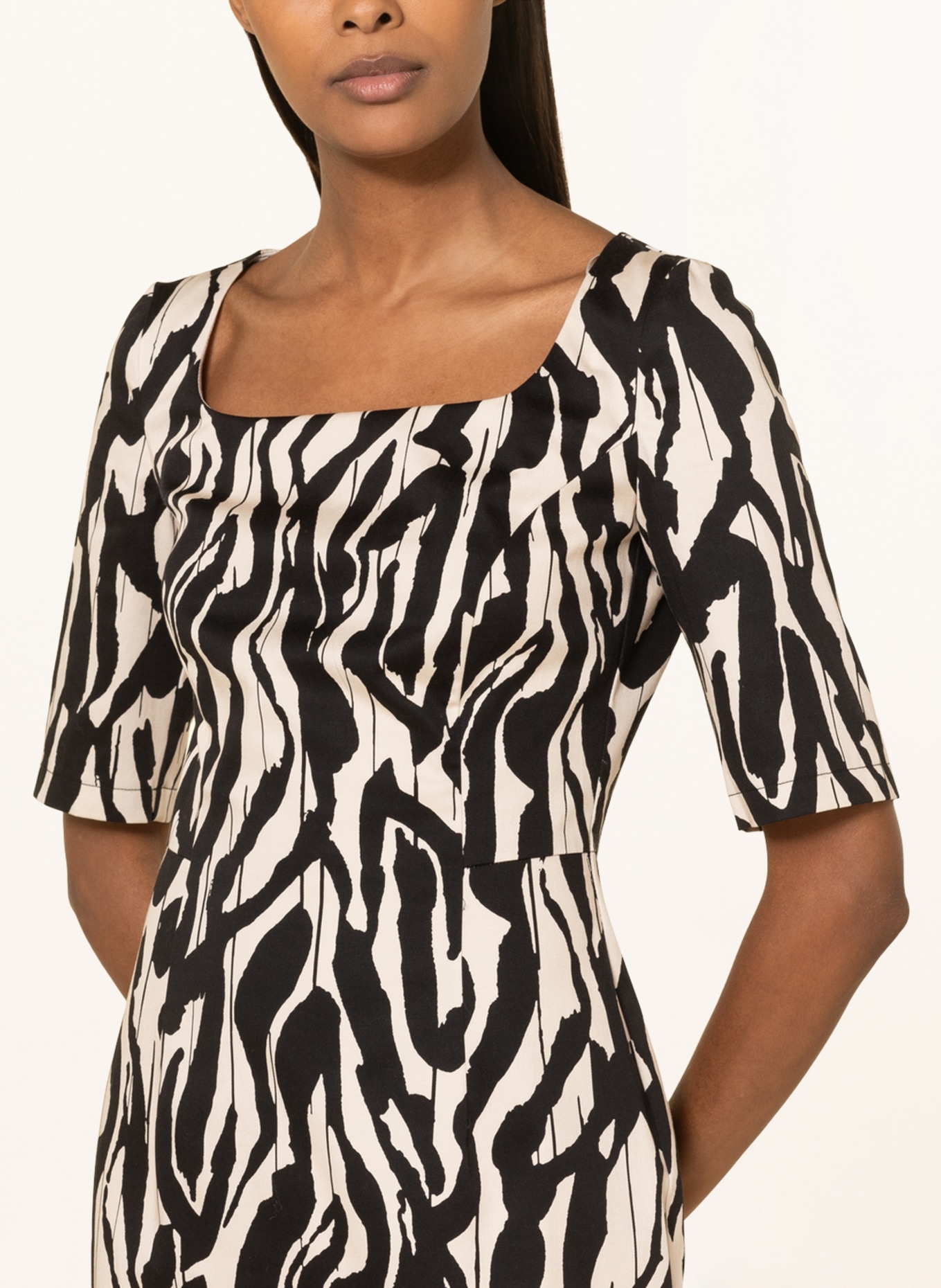 comma Sheath dress , Color: BLACK/ CREAM (Image 4)