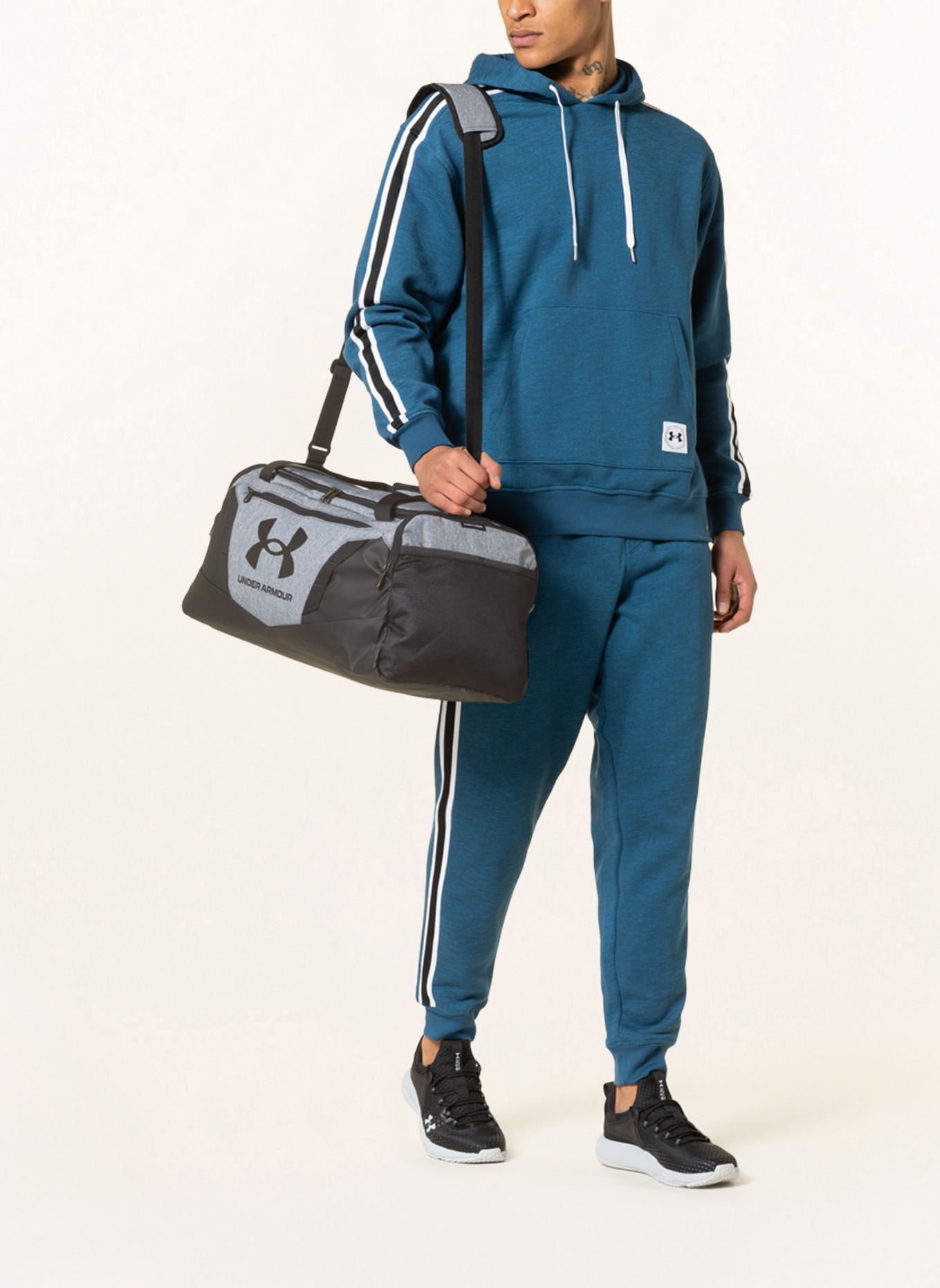 UNDER ARMOUR Sporttasche UA UNDENIABLE 5.0: SCHWARZ / GRAU