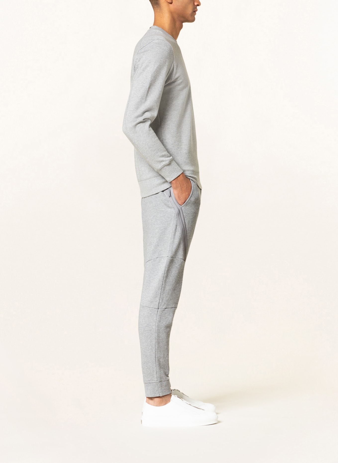 C.P. COMPANY Sweatpants: HELLGRAU