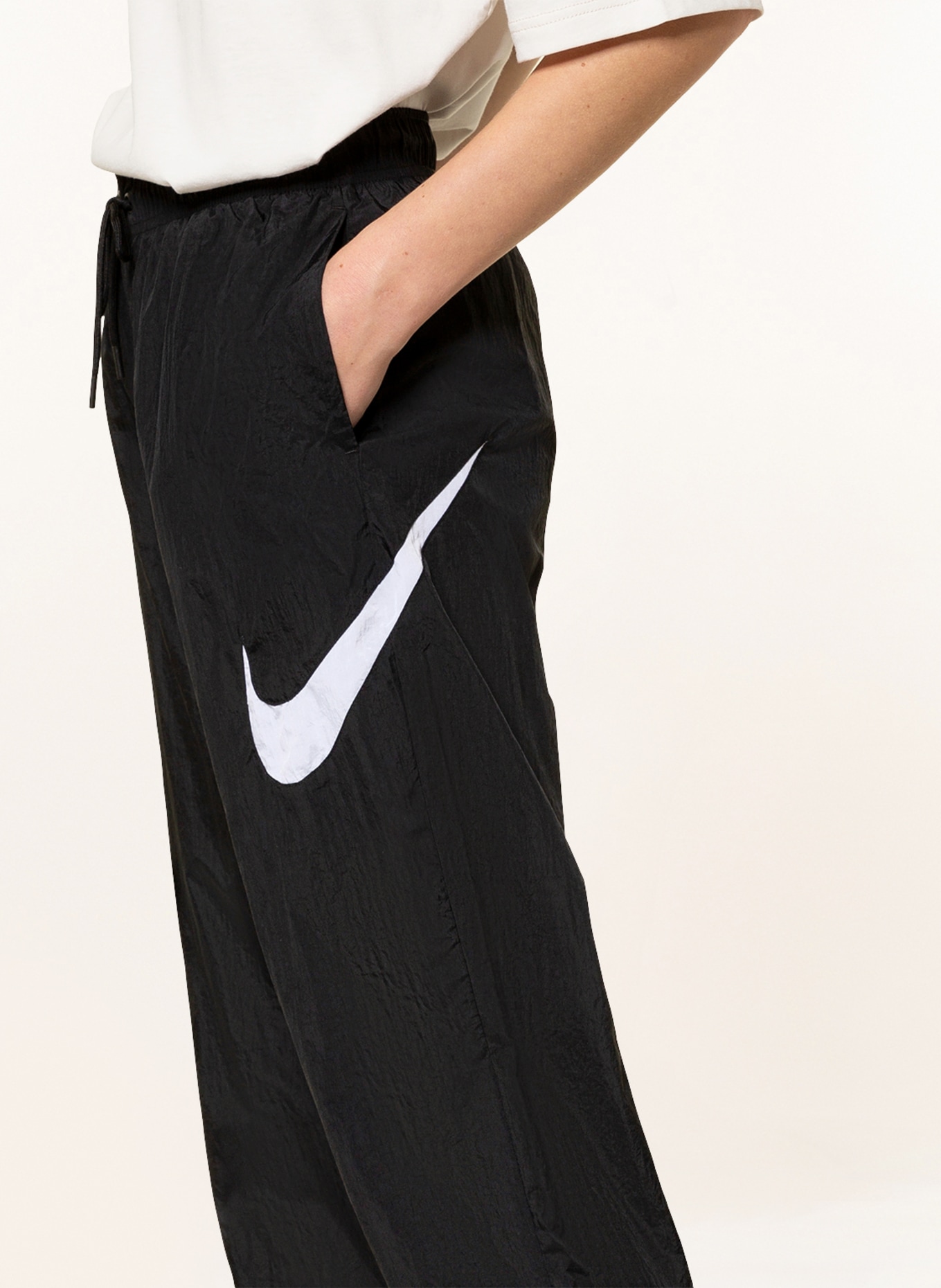 Nike Sweatpants SPORTSWEAR, Farbe: SCHWARZ (Bild 5)