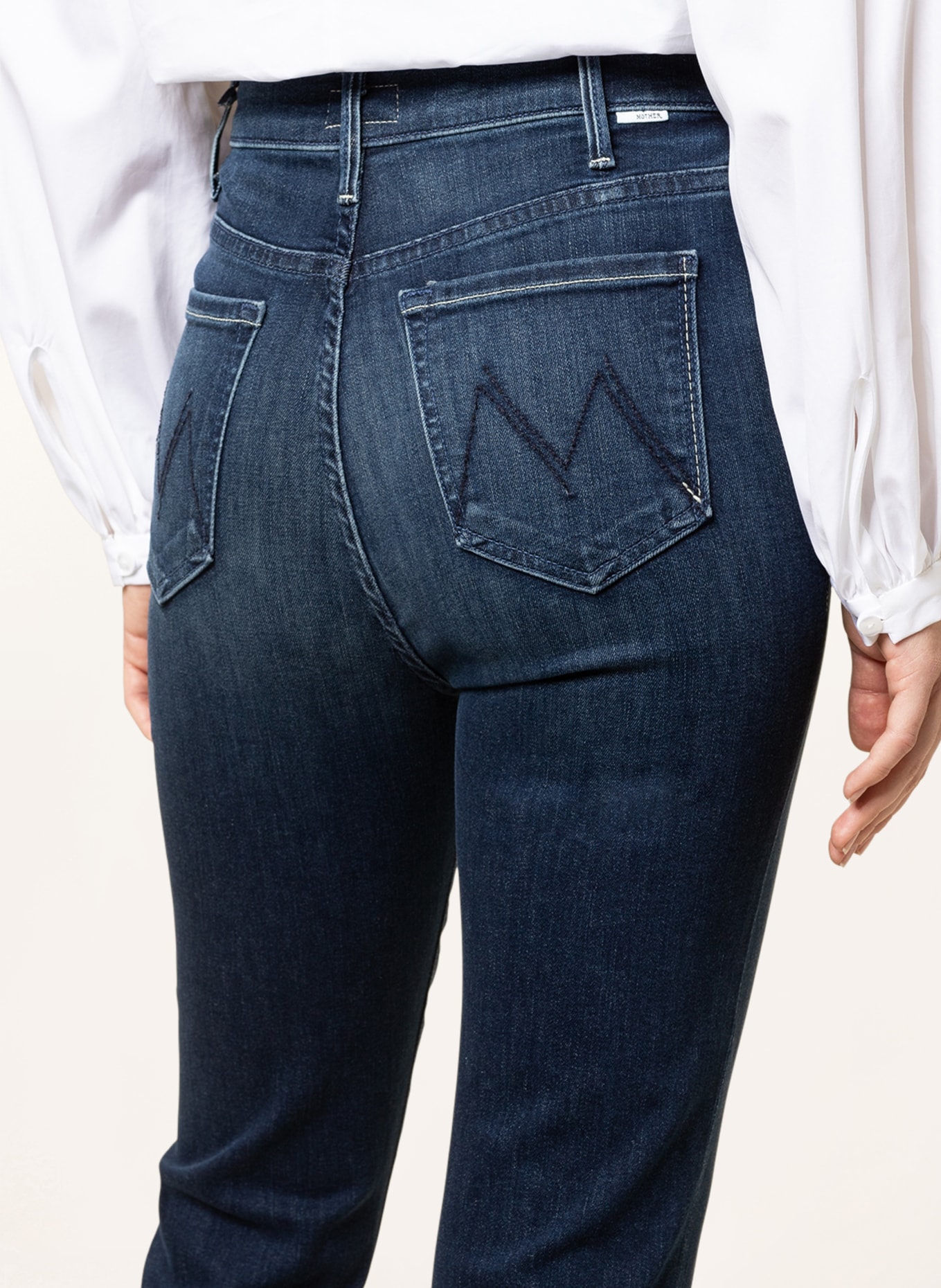 MOTHER Bootcut Jeans THE HUSTLER ANKLE FRAY, Farbe: BLAU (Bild 5)