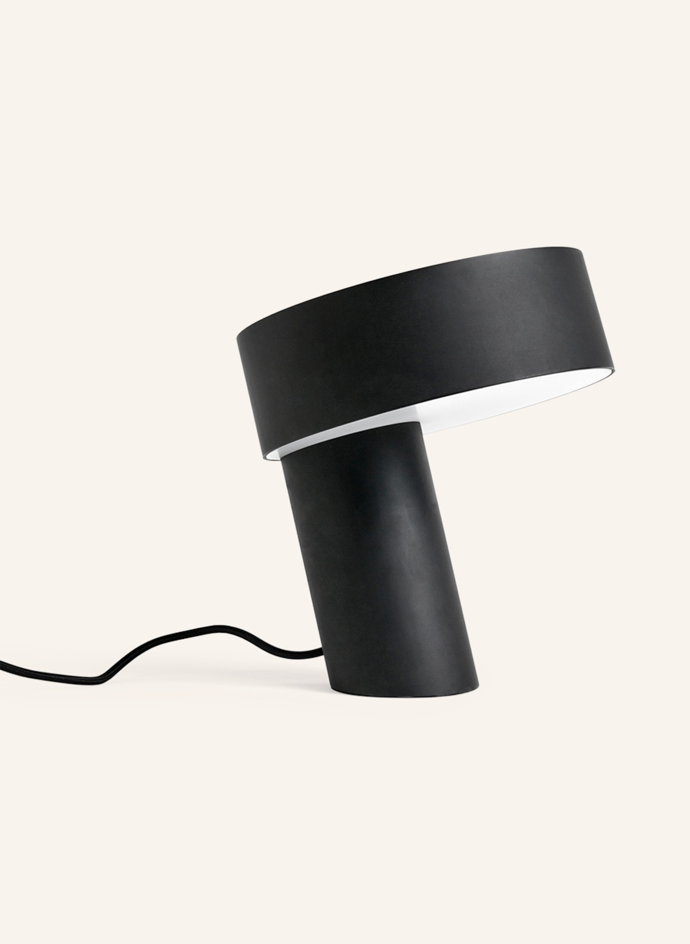 HAY Tischleuchte SLANT: SCHWARZ