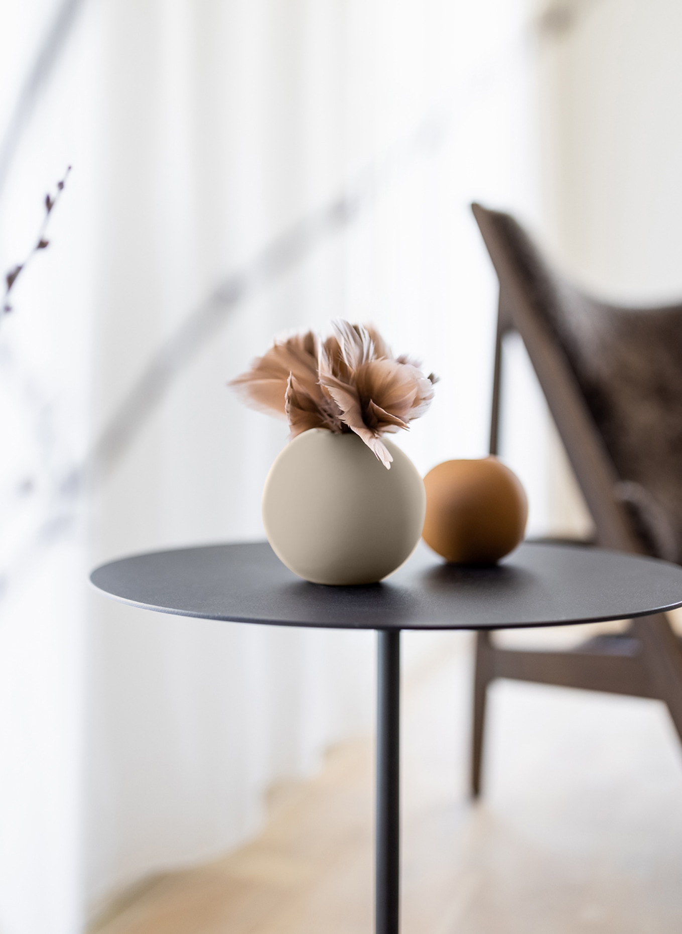 COOEE Design Vase BALL, Color: LIGHT BROWN (Image 2)