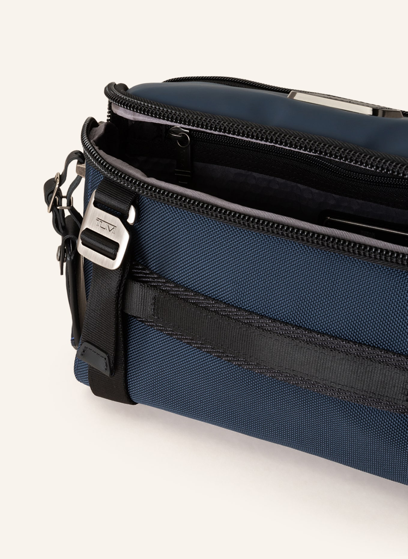 TUMI ALPHA BRAVO waist bag PLATOON SLING, Color: DARK BLUE (Image 3)
