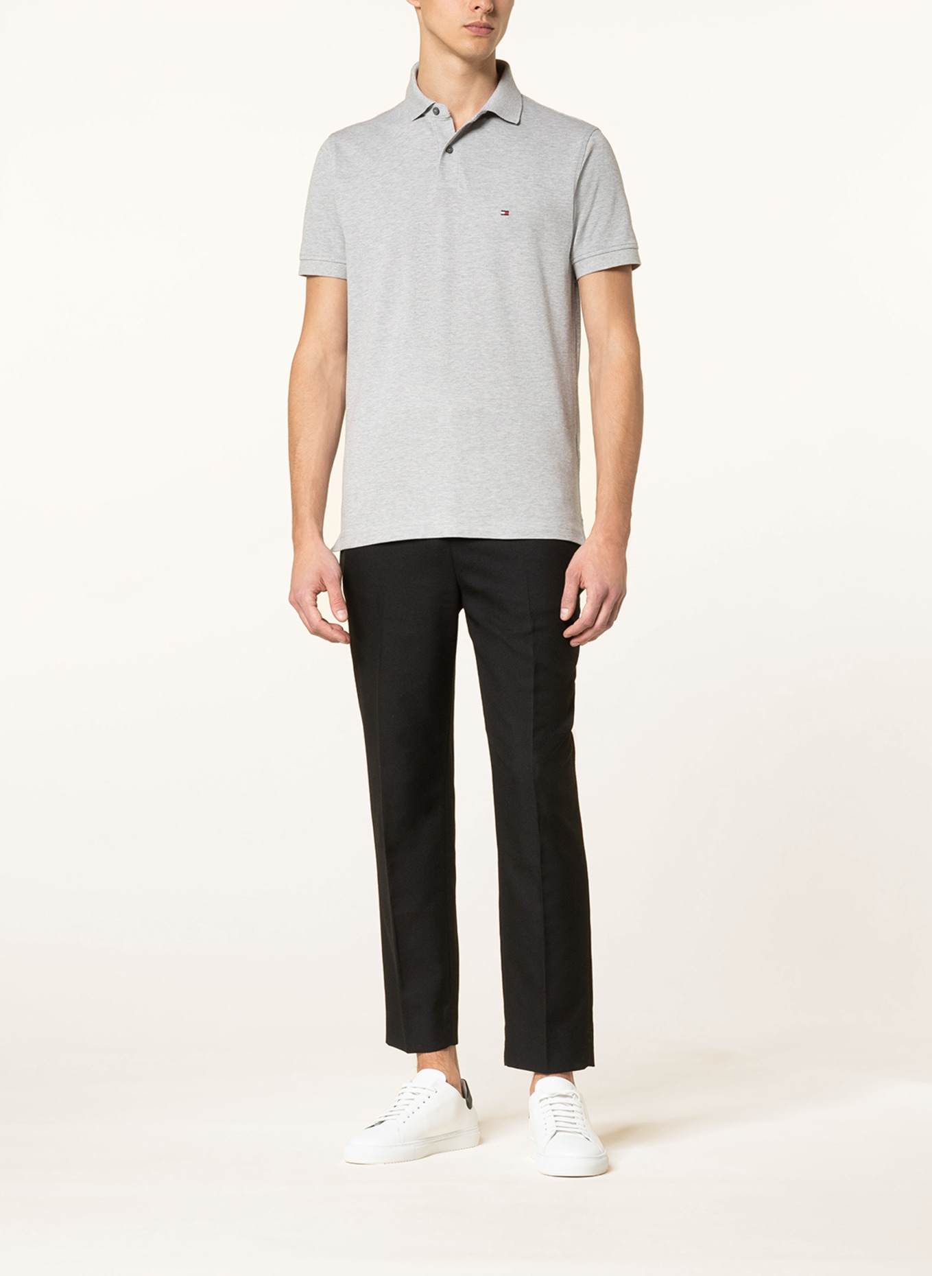 TOMMY HILFIGER Piqué-Poloshirt Regular Fit, Farbe: GRAU (Bild 2)