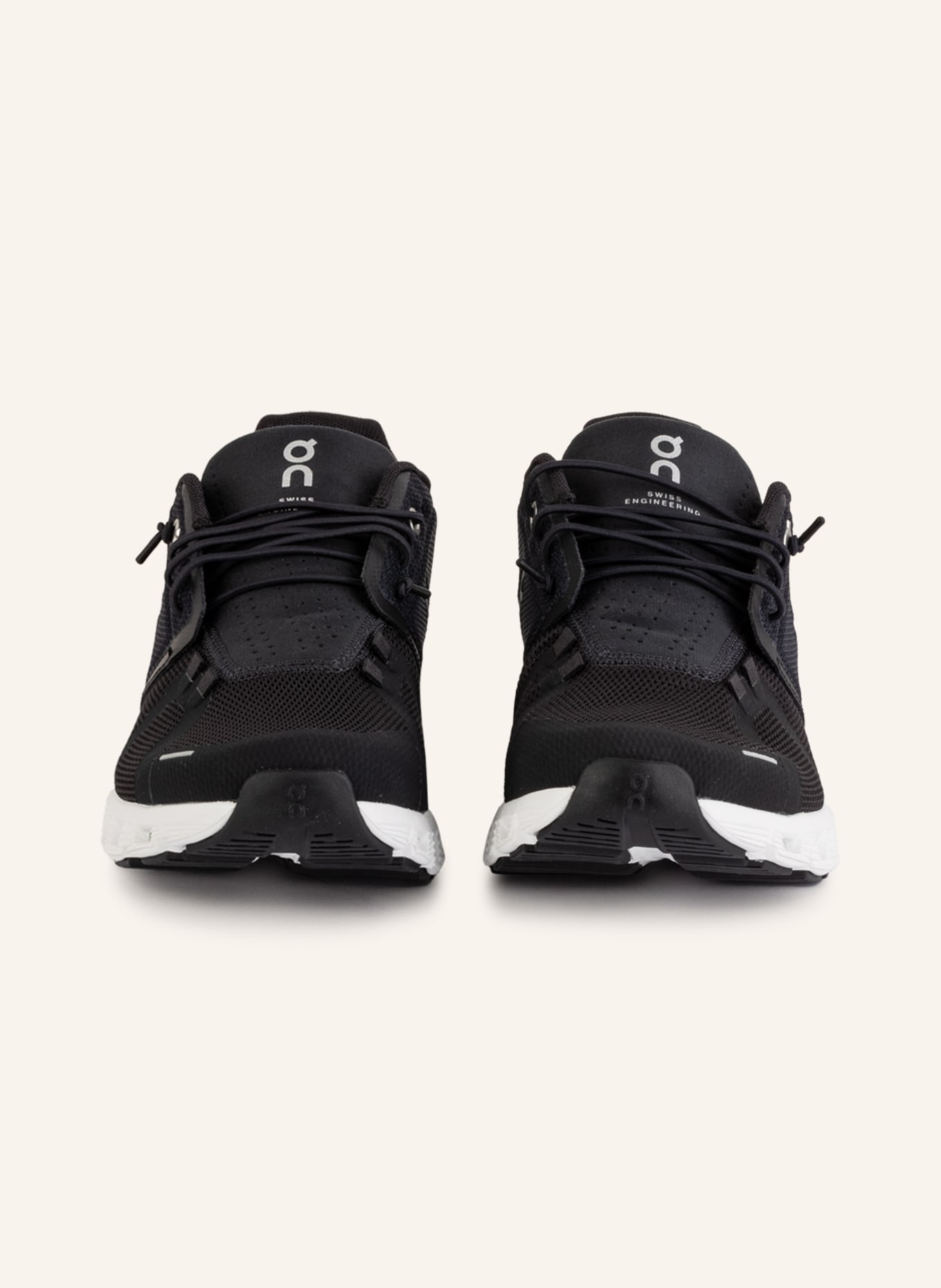 On Sneaker CLOUD 5: SCHWARZ/ WEISS
