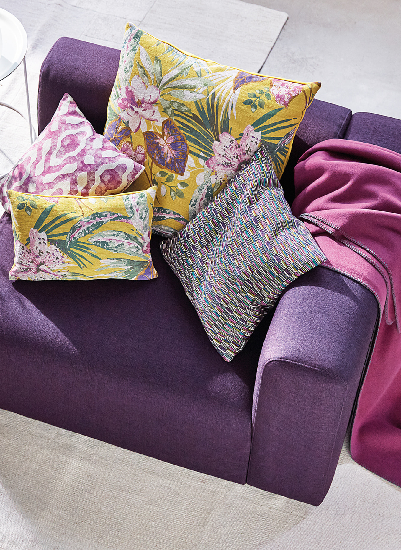 PROFLAX Dekoracyjna poszewka na poduszkę EATON, Kolor: MOCNORÓŻOWY/ ZIELONY/ FUKSJA (Obrazek 2)