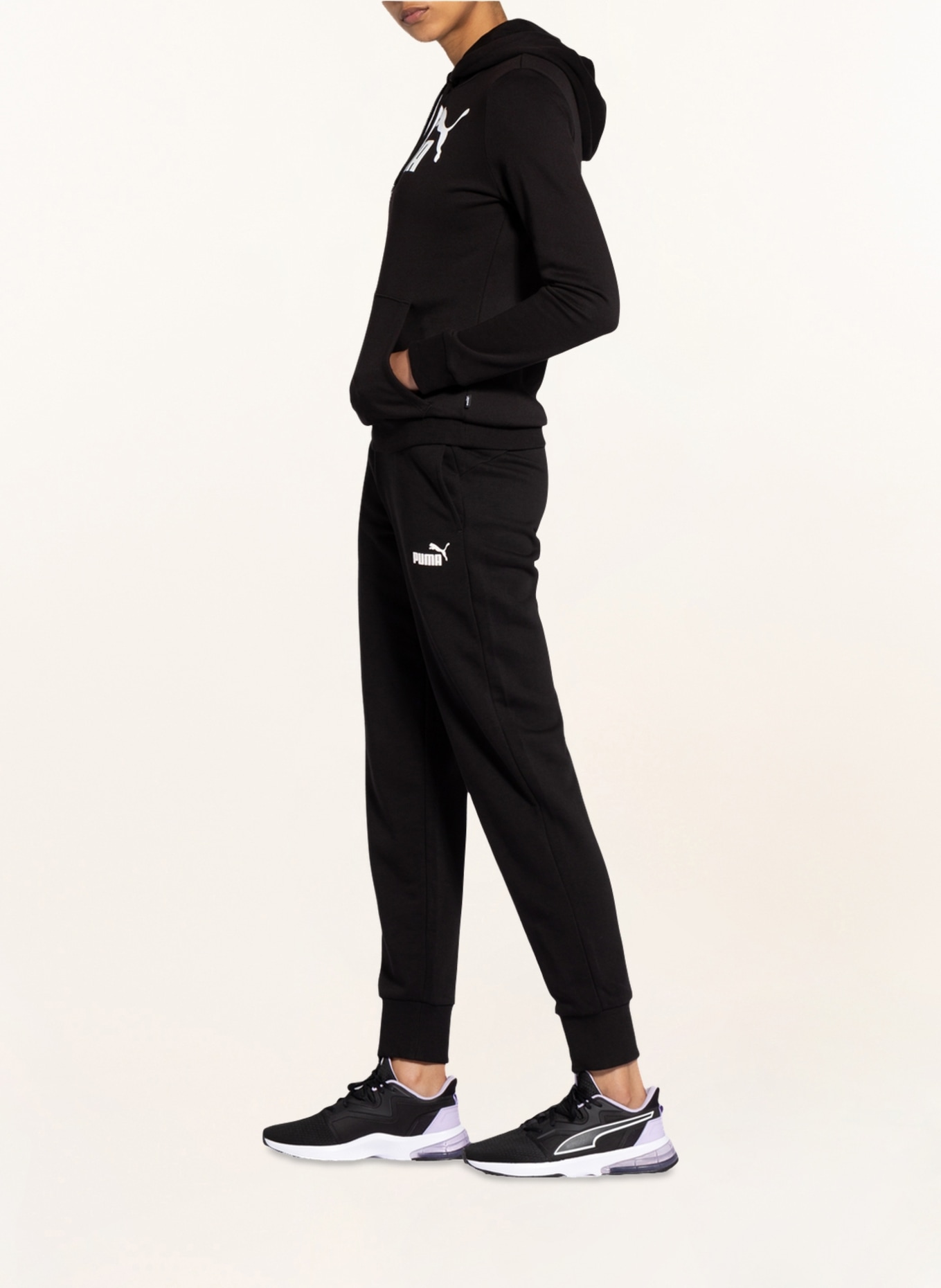 PUMA Hoodie ESSENTIALS in black/ white