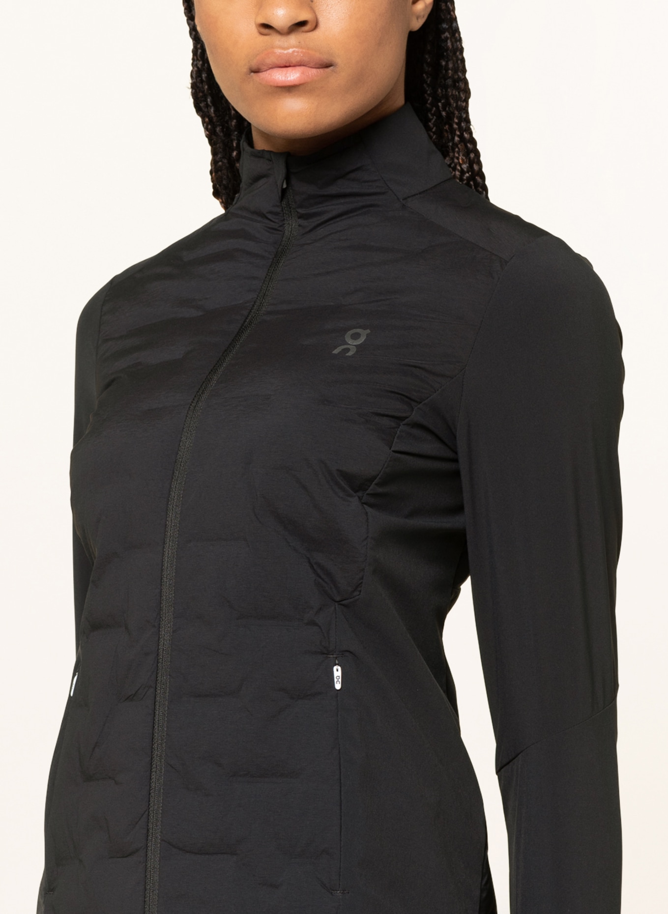 On Running jacket CLIMATE, Color: BLACK (Image 4)