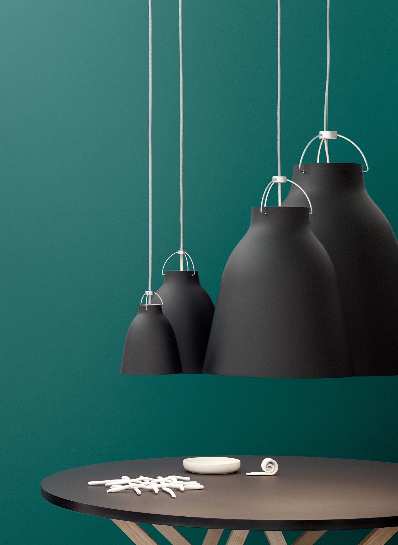 FRITZ HANSEN Pendelleuchte CARAVAGGIO™ P2: SCHWARZ