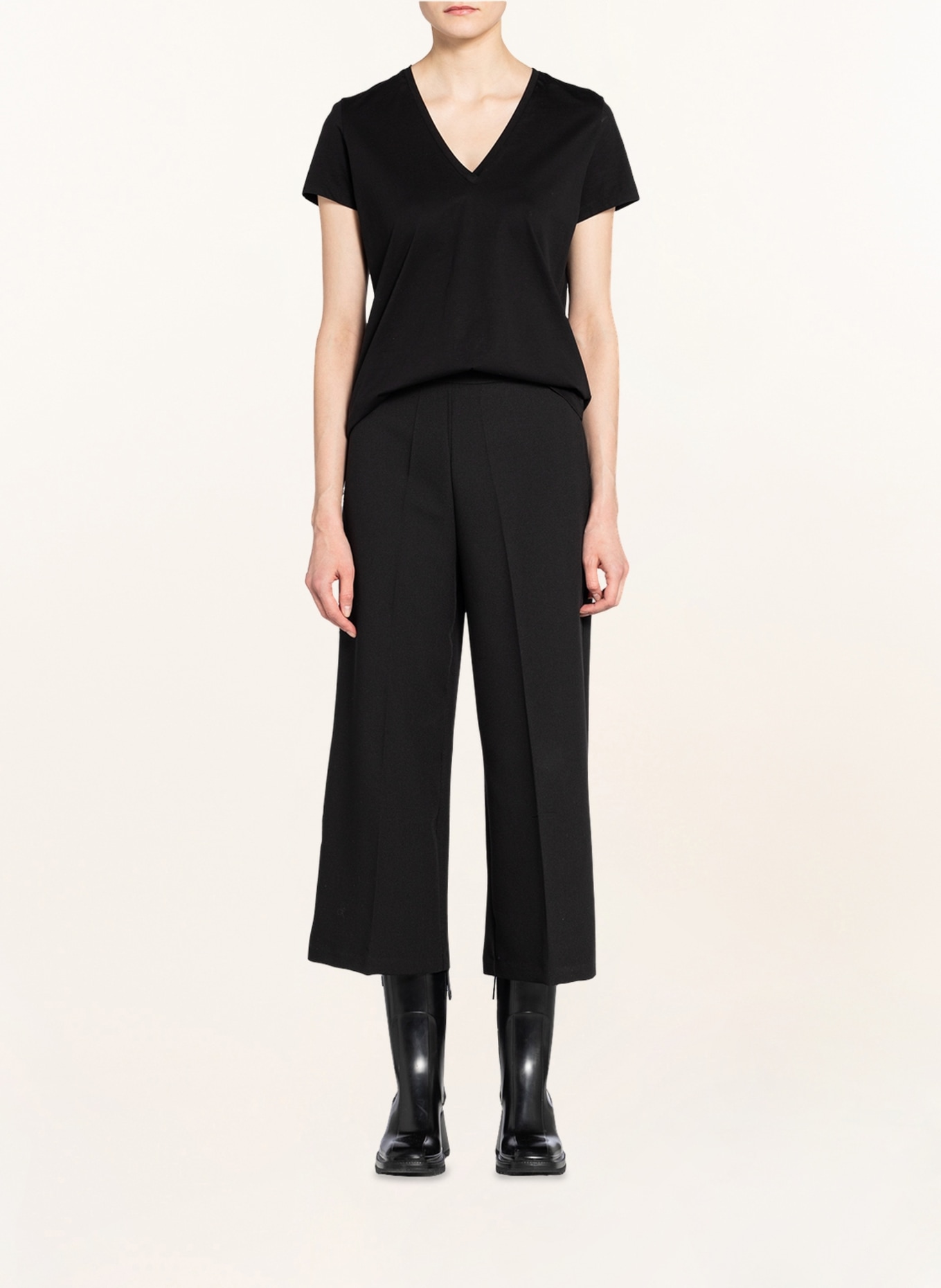 DRYKORN T-Shirt NILIA: SCHWARZ