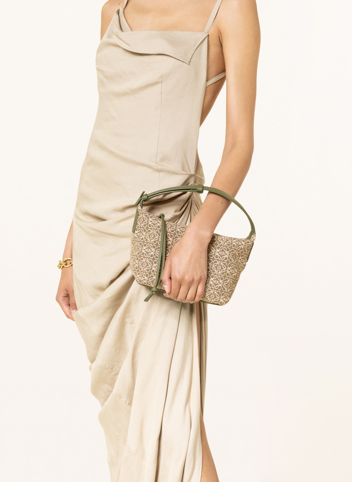LOEWE Shoulder bag CUBI ANAGRAM SMALL, Color: OLIVE/ ECRU (Image 4)