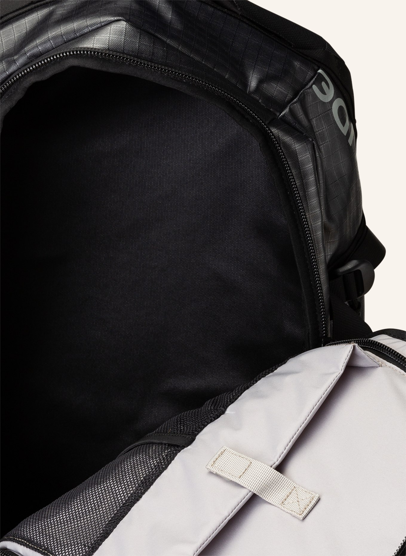 VAUDE Travel bag CITYDUFFEL 35 l, Color: BLACK (Image 3)