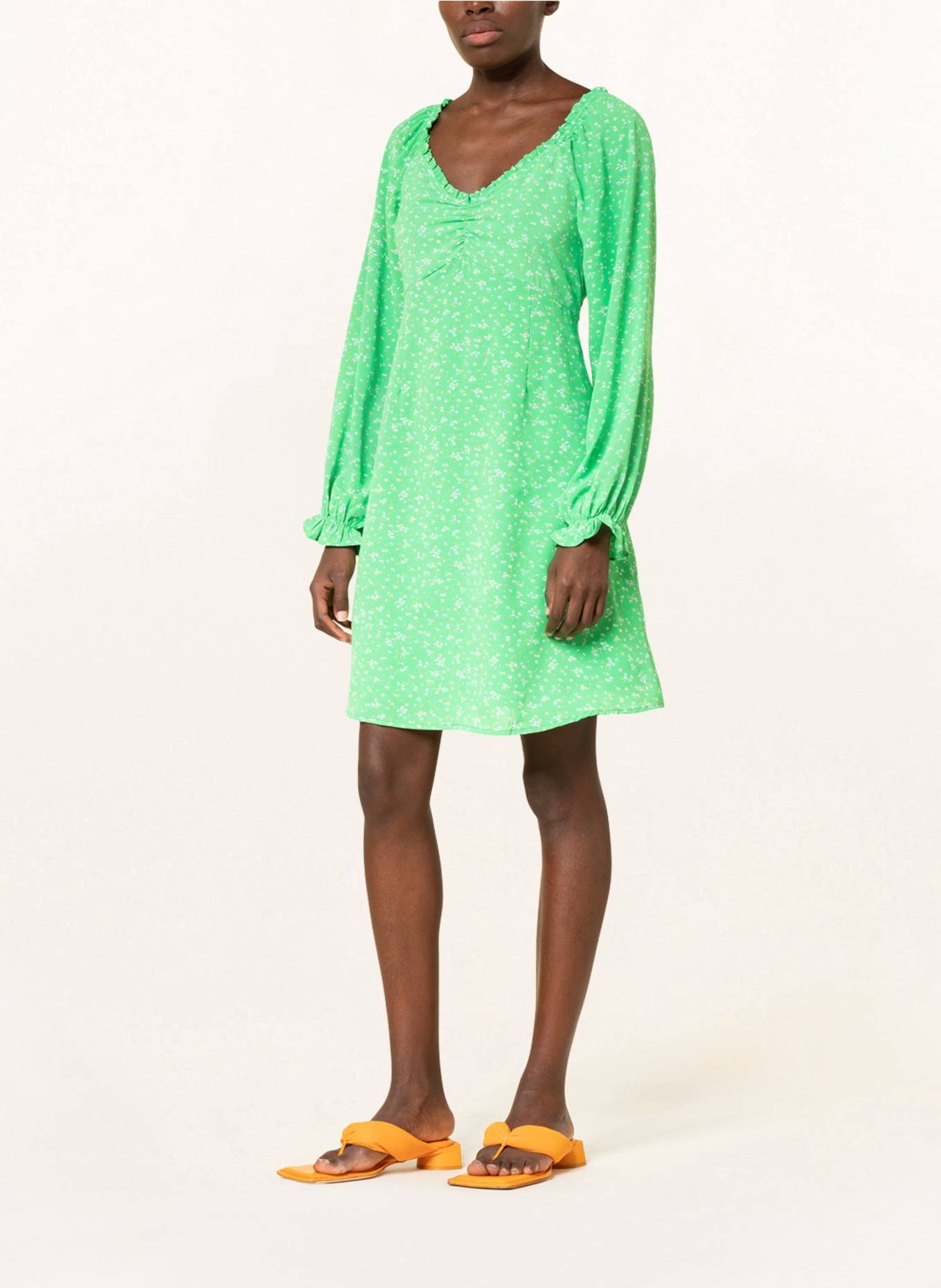 NEO NOIR Dress MALLA with ruffles , Color: GREEN (Image 2)
