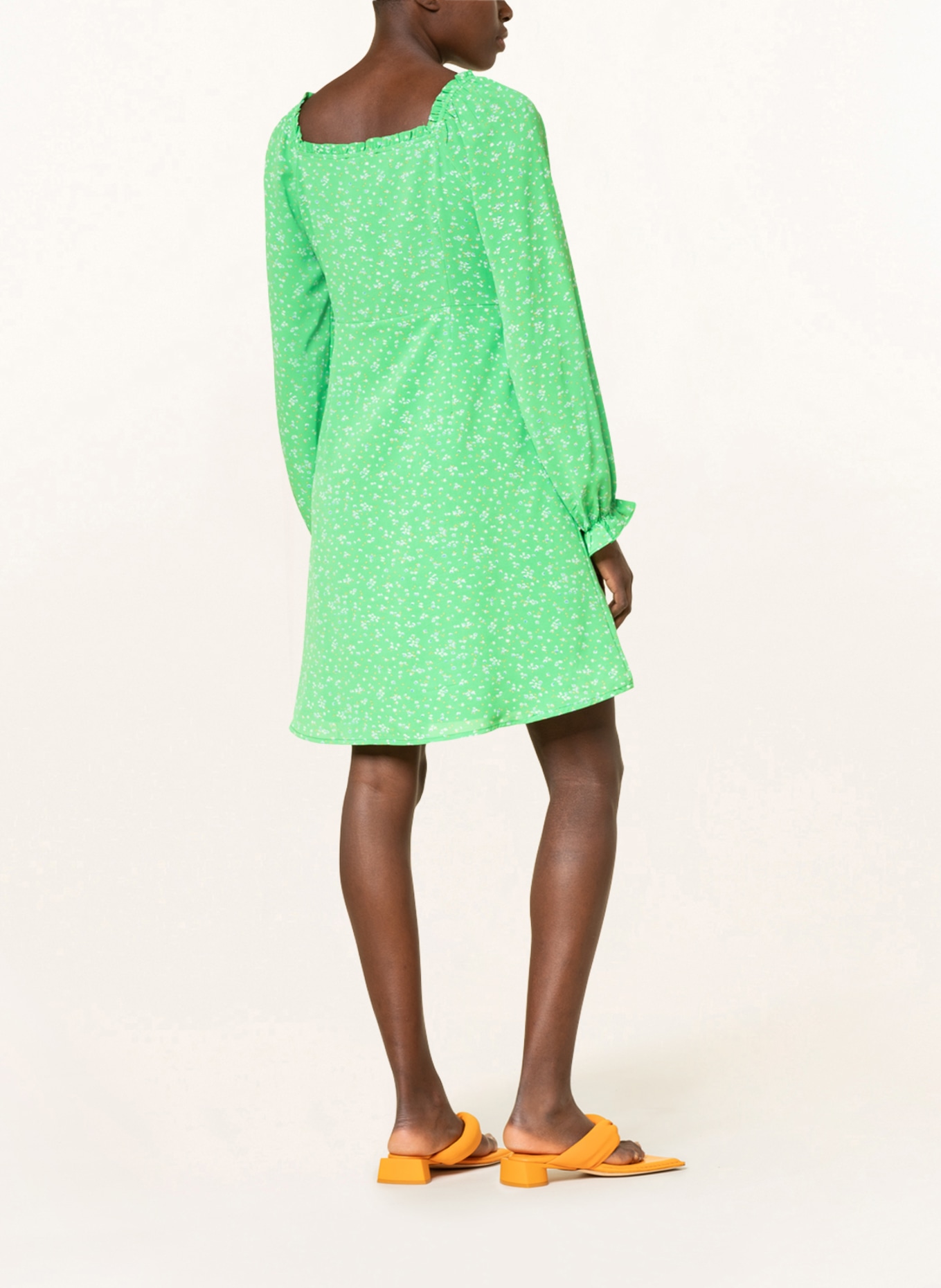 NEO NOIR Dress MALLA with ruffles , Color: GREEN (Image 3)