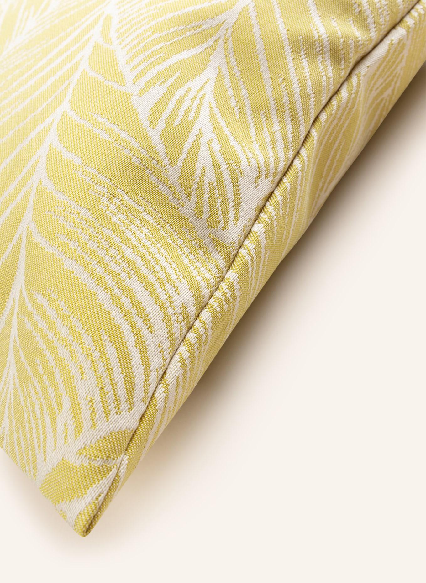 MAGMA Decorative cushion cover MADEIRA, Color: DARK YELLOW (Image 3)