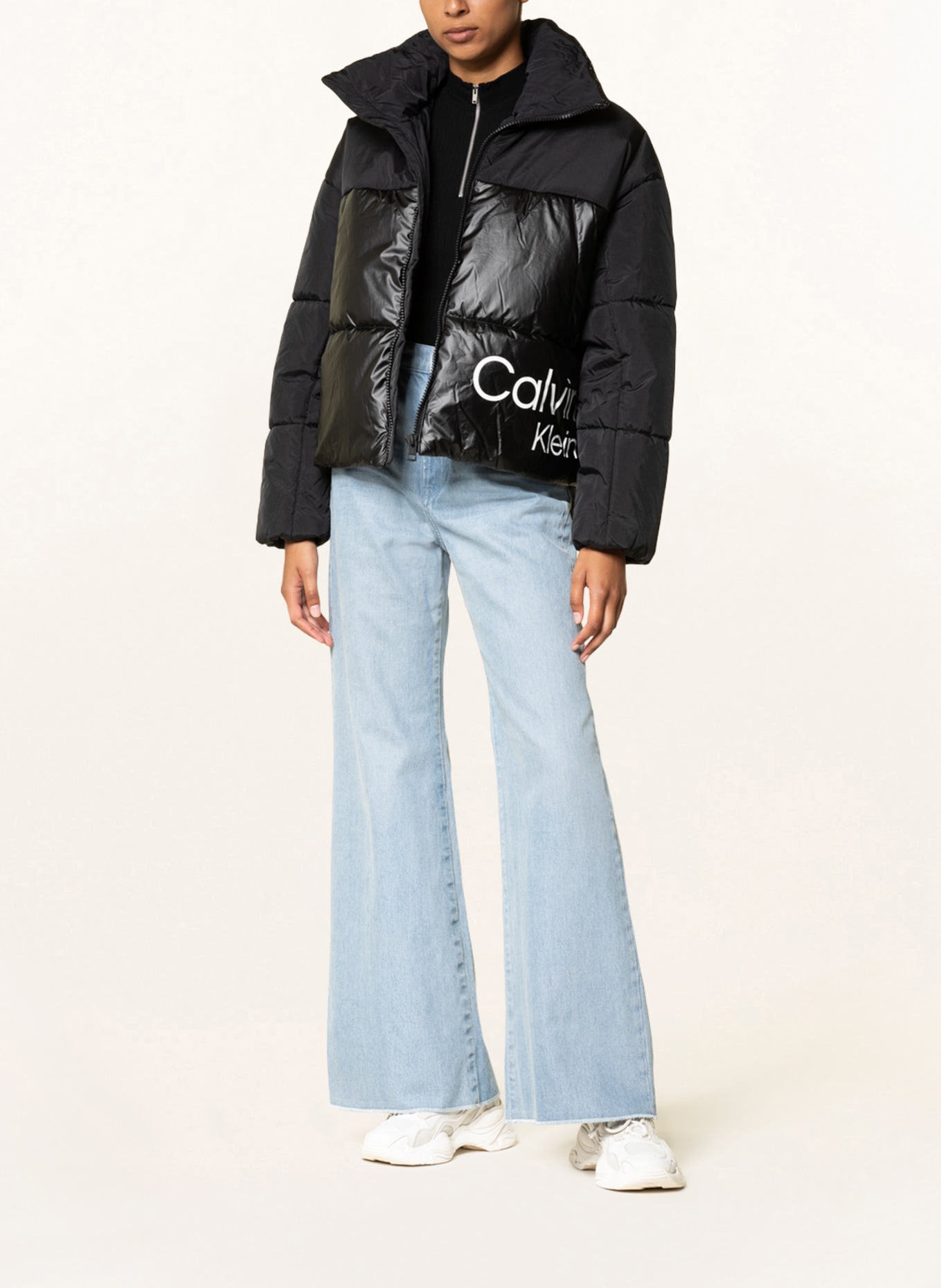 Calvin Klein Jeans Oversized prošívaná bunda PALLE s izolačním materiálem PRIMALOFT®, Barva: ČERNÁ (Obrázek 2)