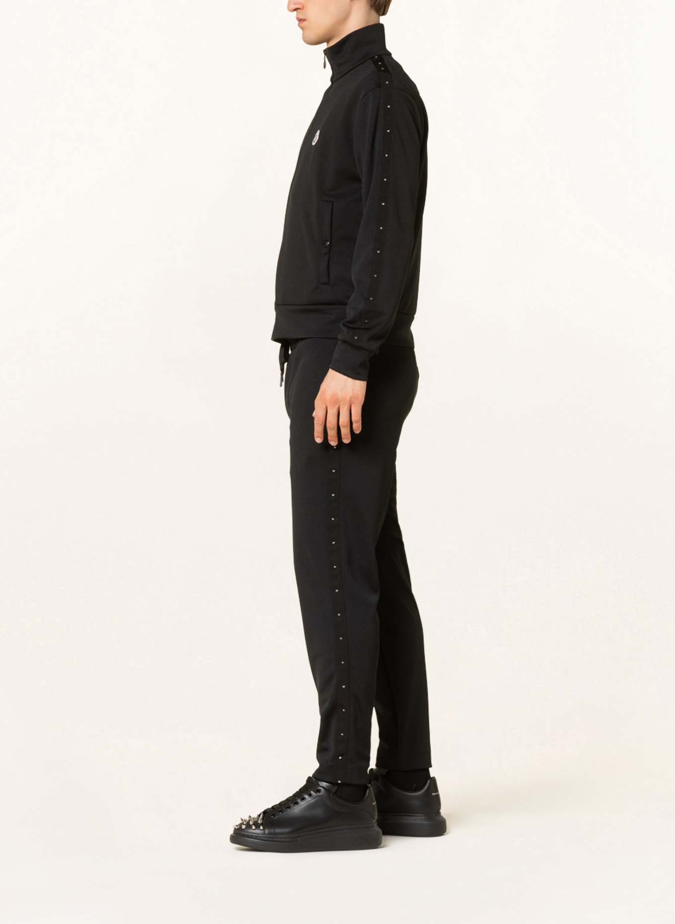 MONCLER Pants in jogger style with tuxedo stripes and rivets , Color: BLACK (Image 4)