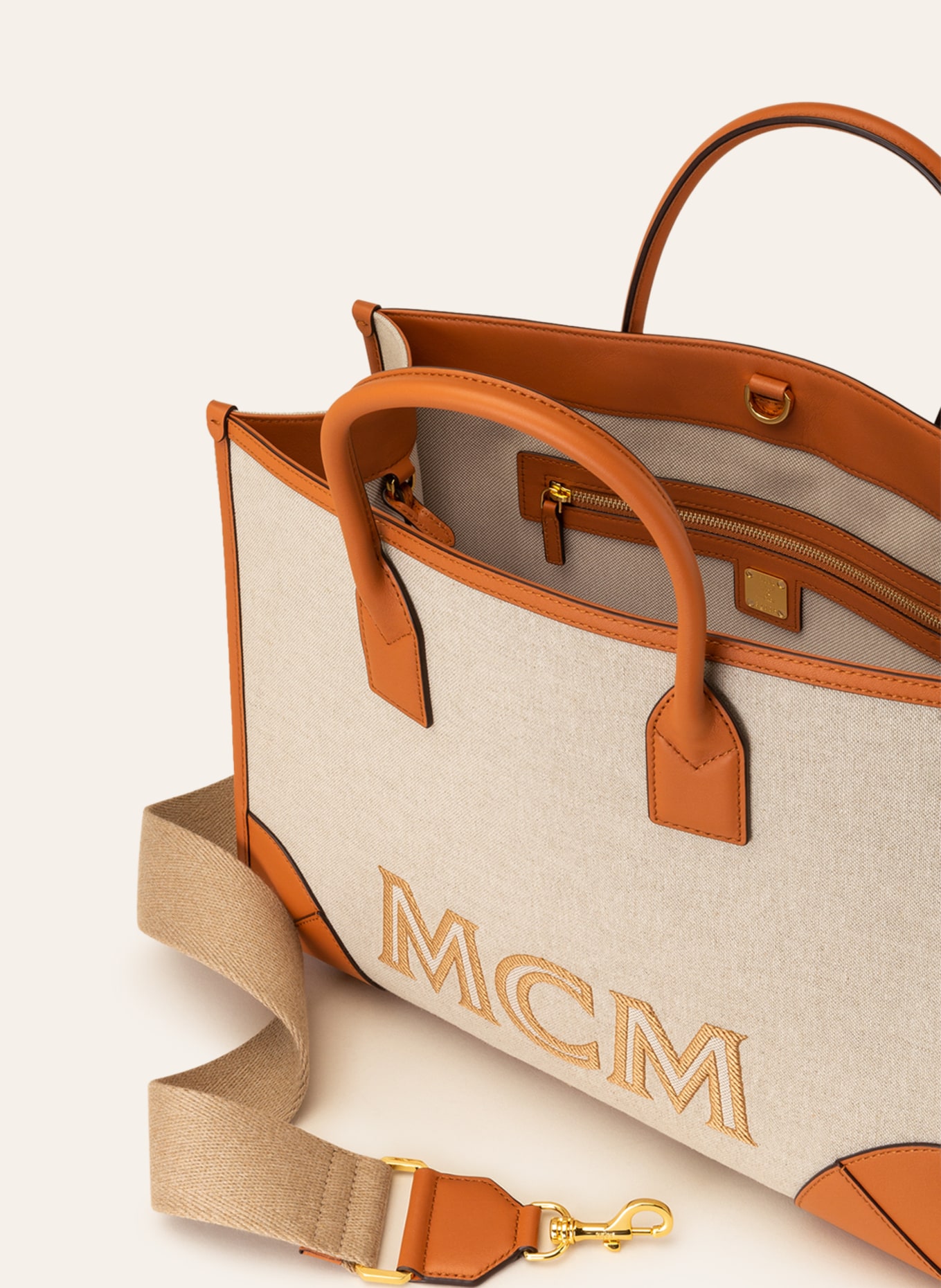 MCM Medium pouch-pocket Crossbody Bag - Farfetch
