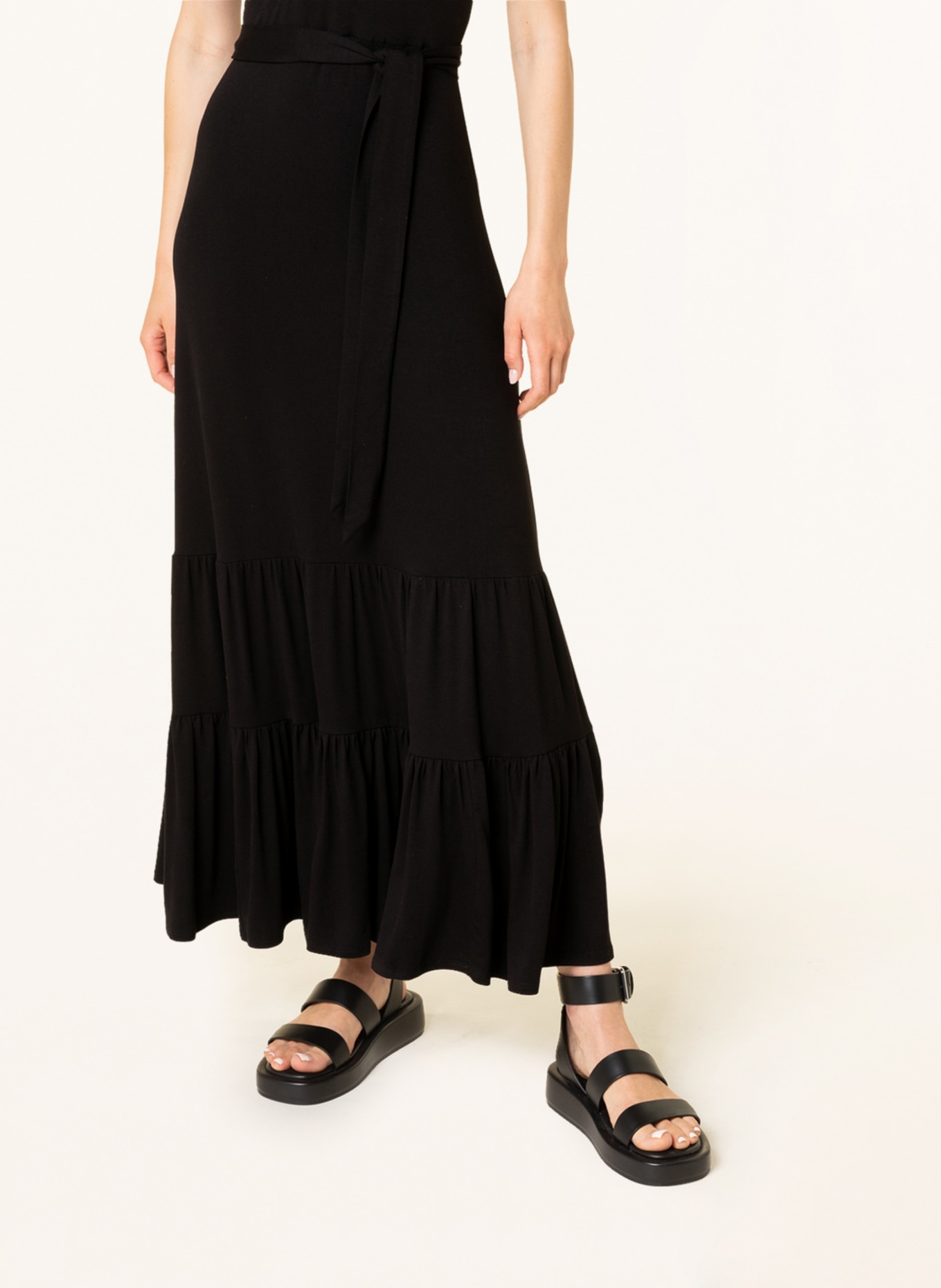 Phase Eight Jersey dress VALERIA , Color: BLACK (Image 4)