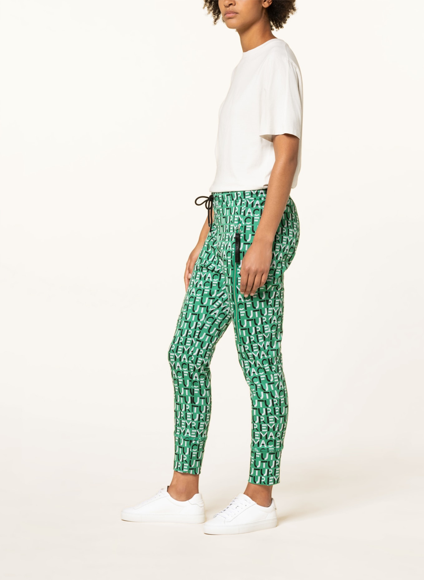 MAC Trousers FUTURE 2.0 in jogger style, Color: GREEN/ BLACK/ WHITE (Image 4)