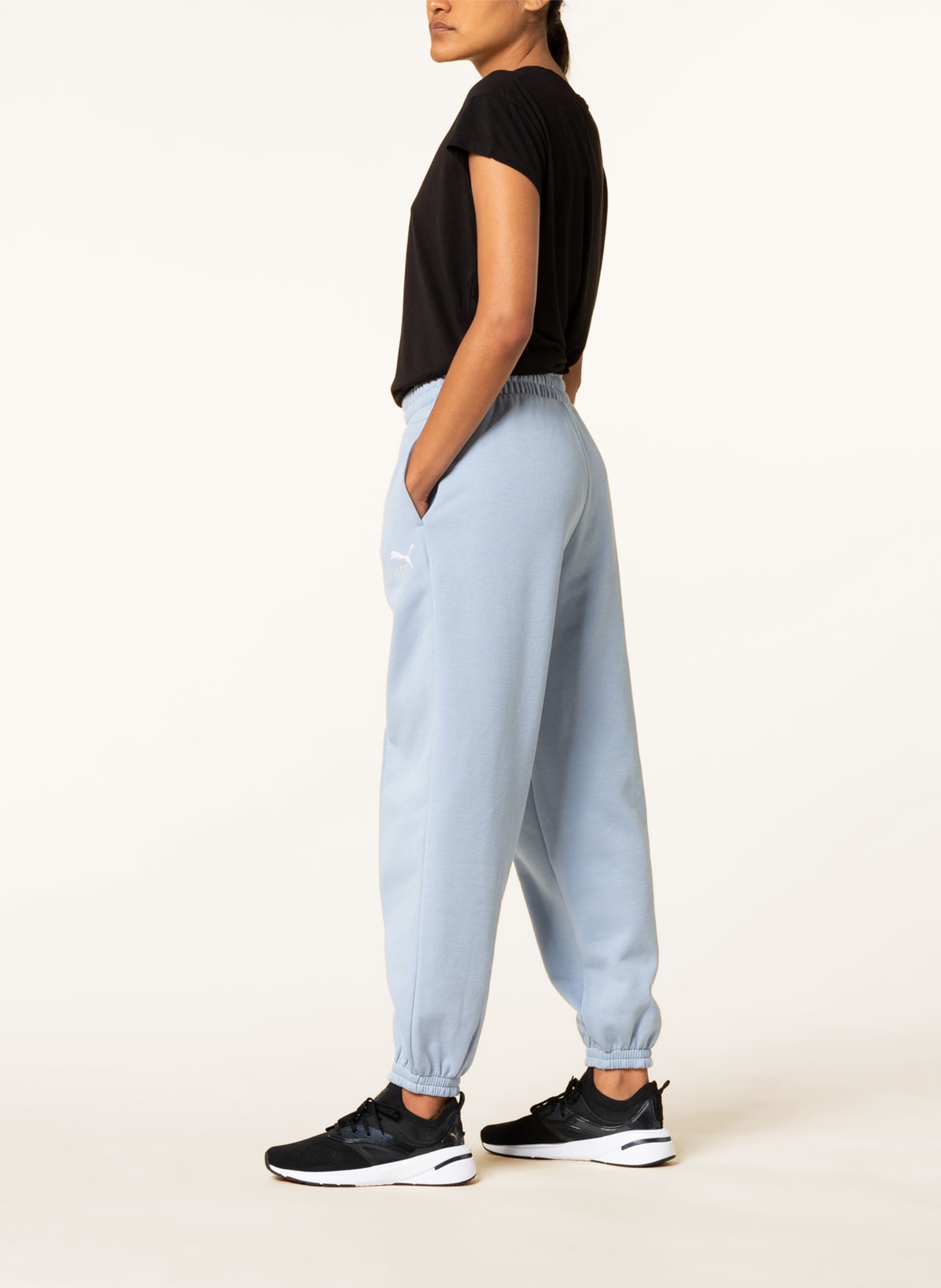 PUMA Sweatpants CLASSICS, Color: LIGHT BLUE (Image 4)
