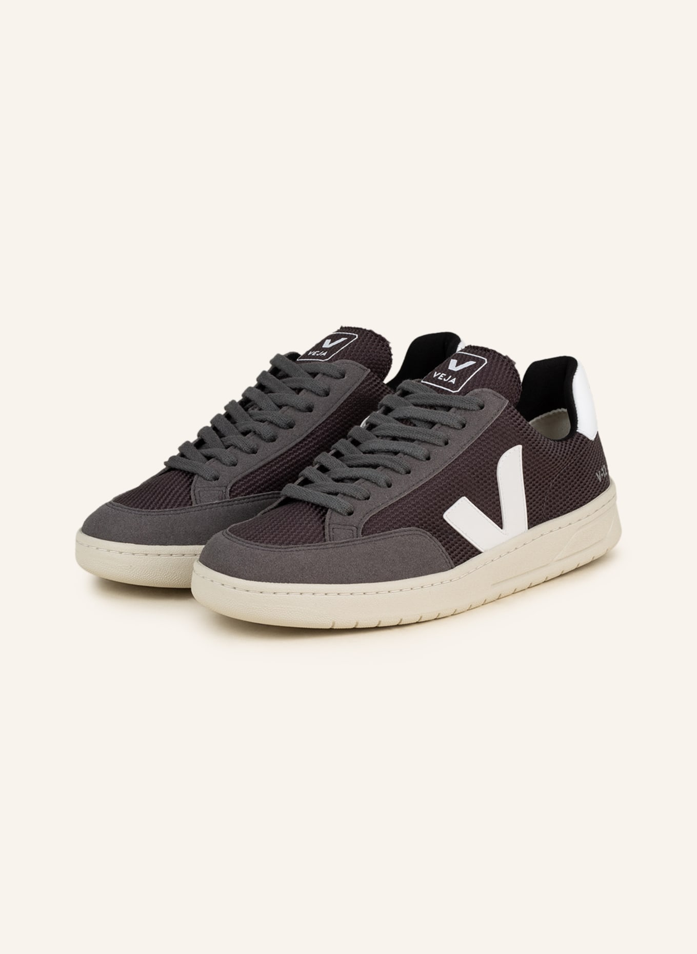 VEJA Sneakers V 12 B MESH in dark brown brown white
