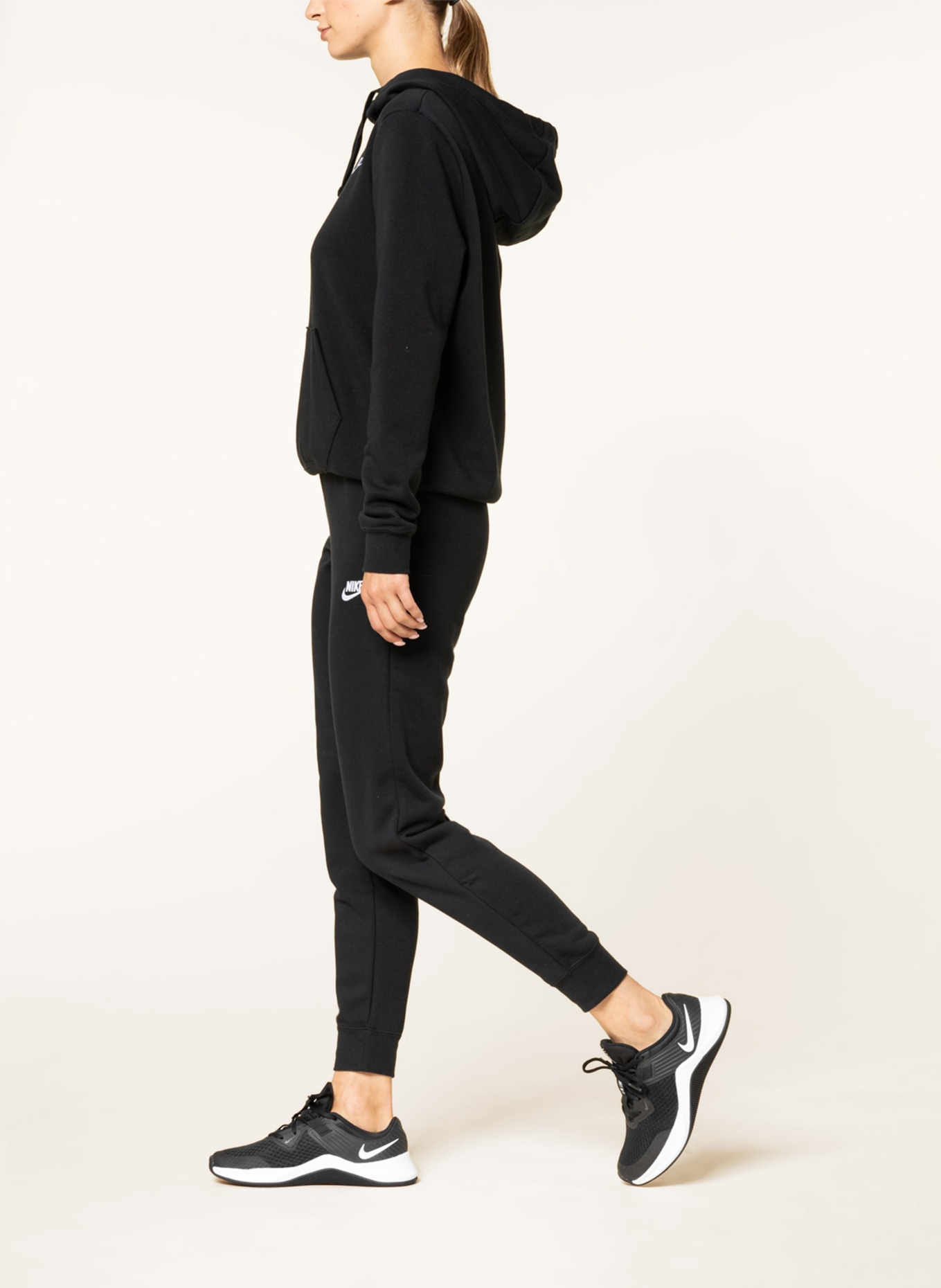 Nike Sweatpants SPORTSWEAR CLUB, Color: BLACK (Image 4)