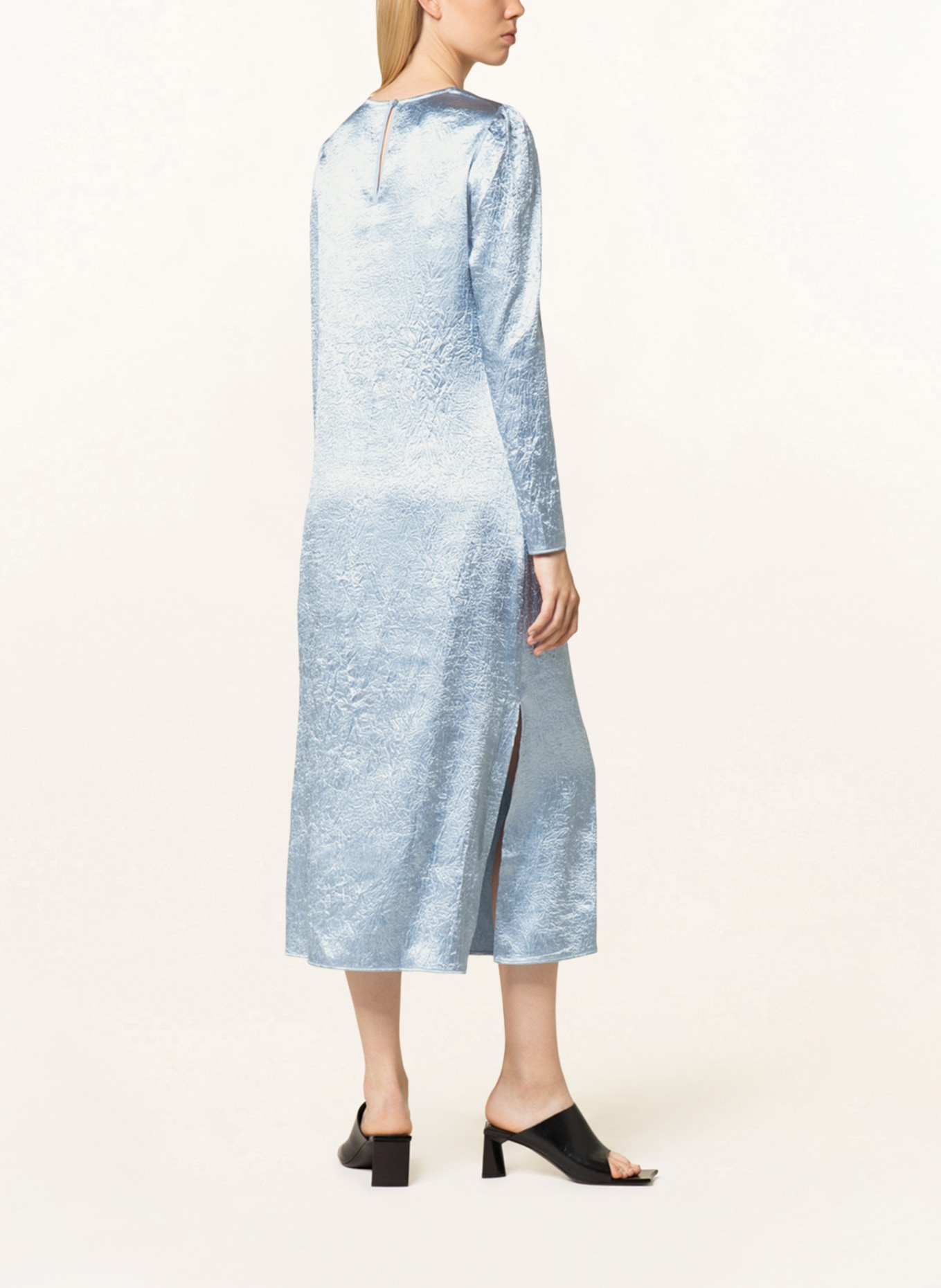 BAUM UND PFERDGARTEN Dress ANETO with cut-out, Color: LIGHT BLUE (Image 3)