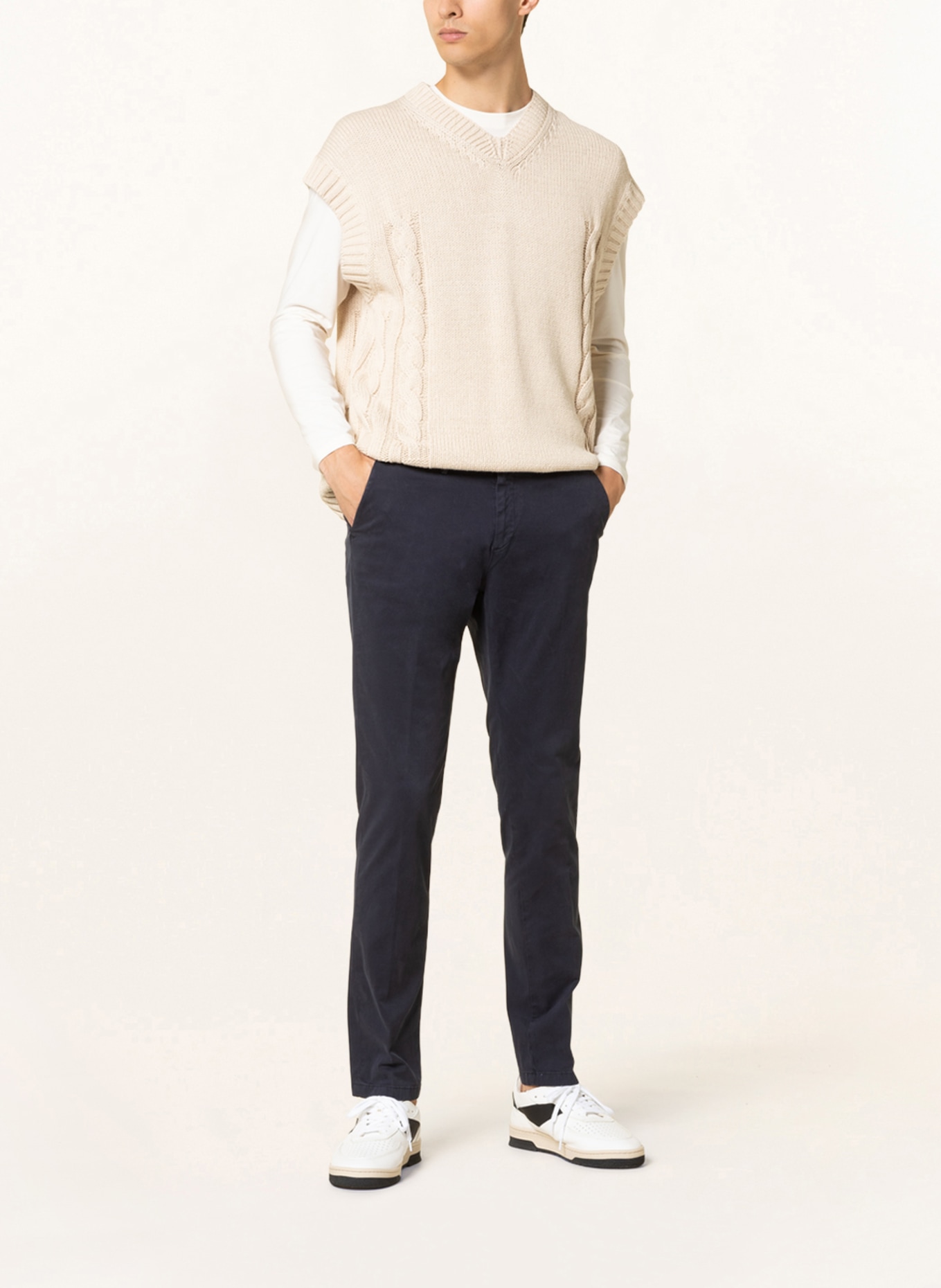 BALDESSARINI Chinos, Color: DARK BLUE (Image 2)