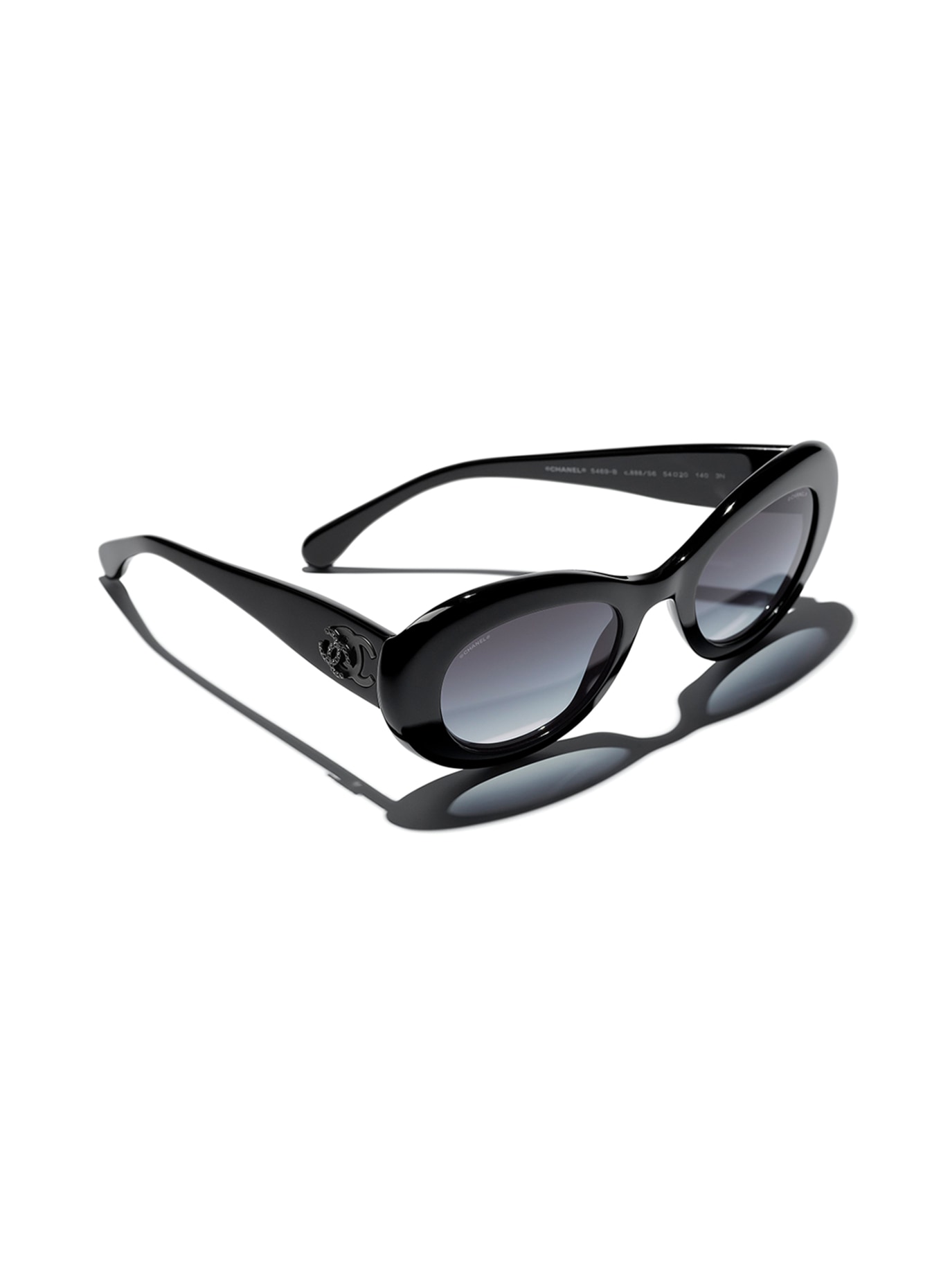 CHANEL Round sunglasses in c888s6 - black/ gray gradient